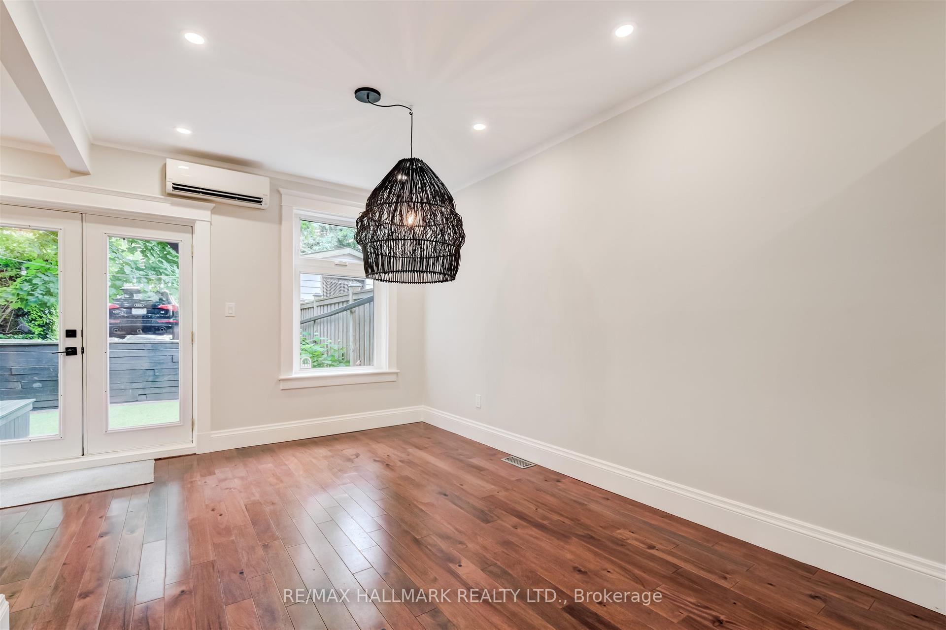 Photo 9 of 584 Logan Avenue, Toronto, North Riverdale — HOMEH
