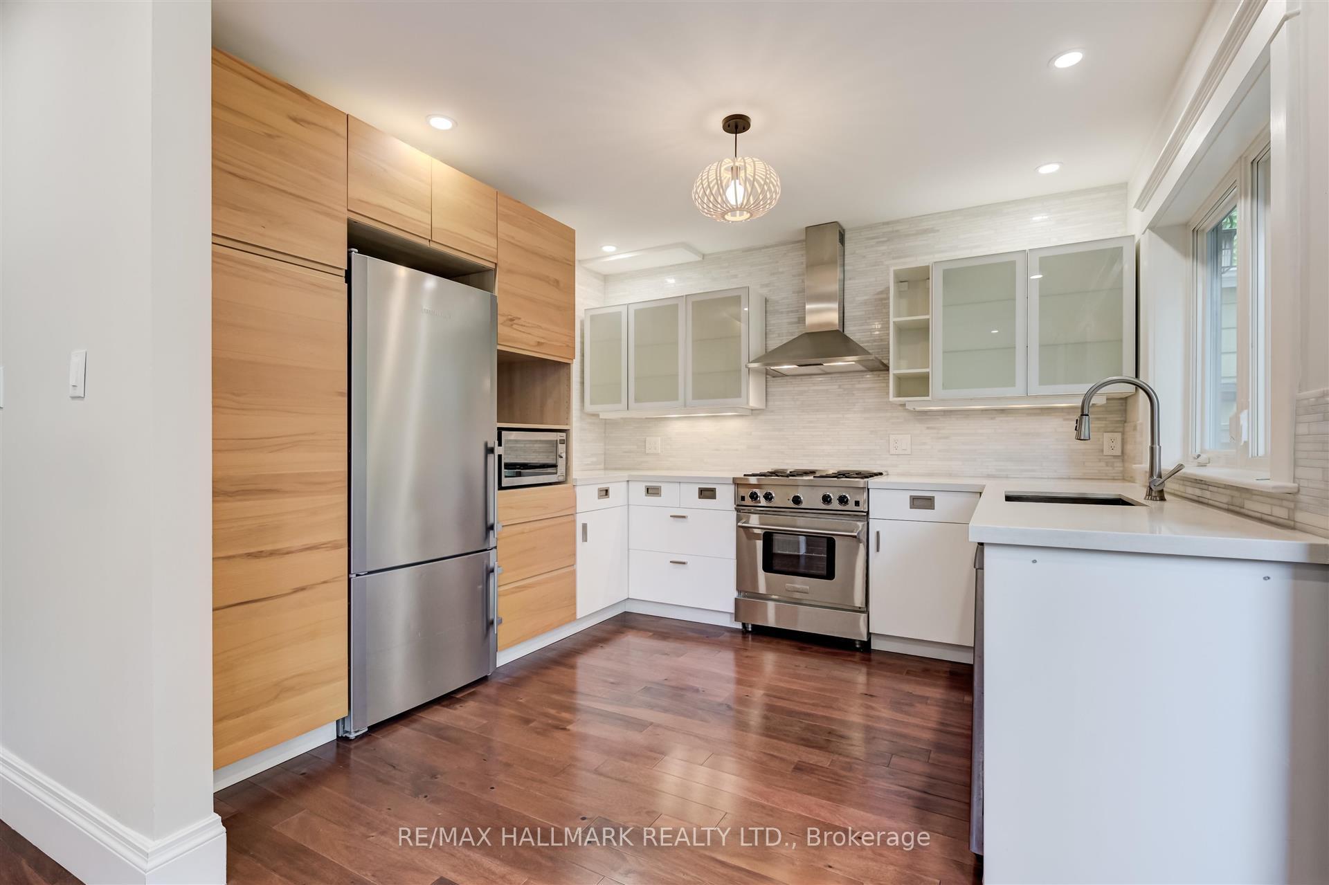 Photo 10 of 584 Logan Avenue, Toronto, North Riverdale — HOMEH