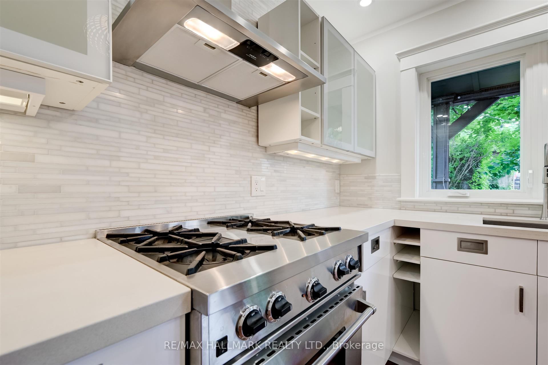 Photo 12 of 584 Logan Avenue, Toronto, North Riverdale — HOMEH
