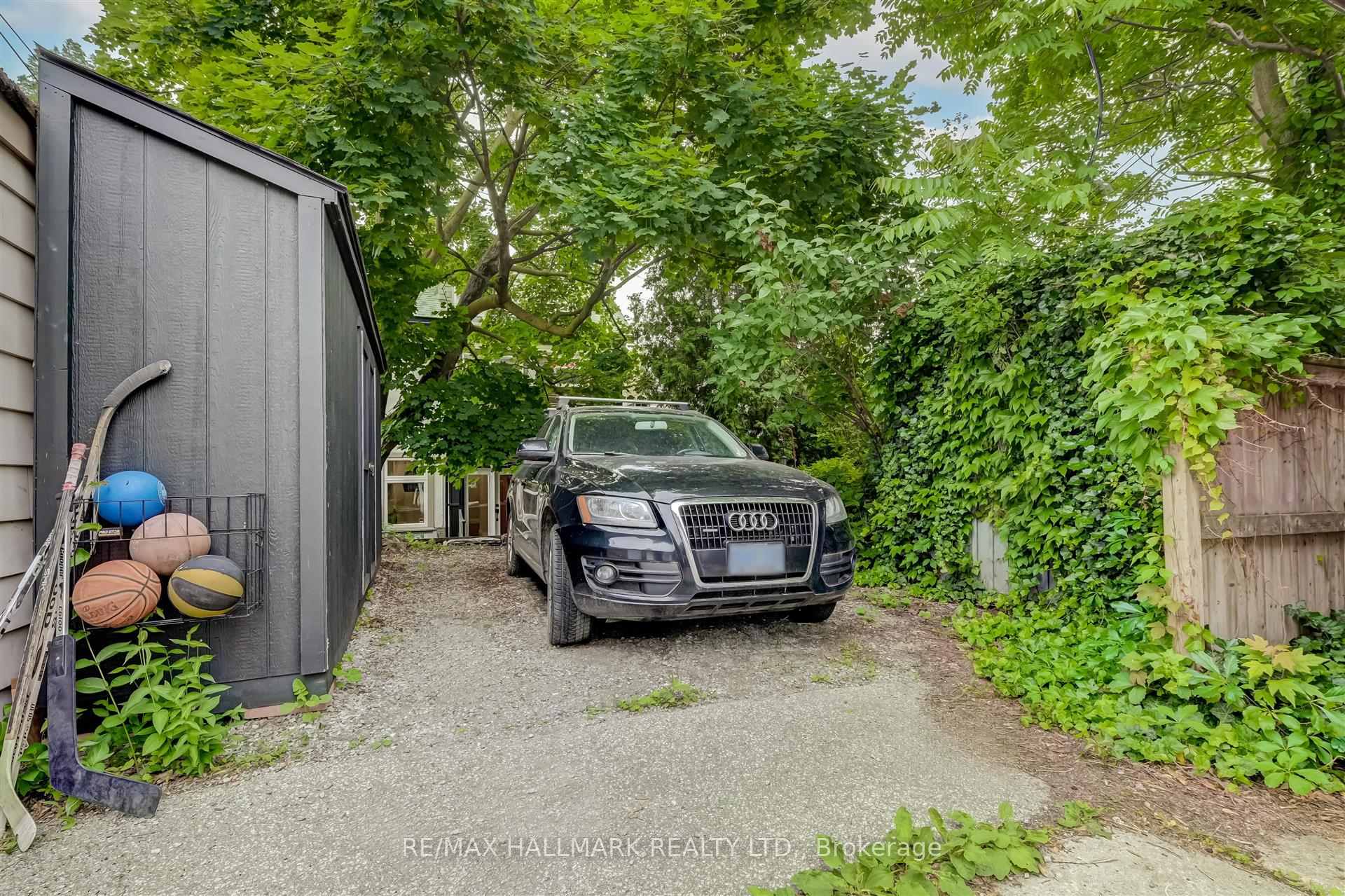 Photo 30 of 584 Logan Avenue, Toronto, North Riverdale — HOMEH