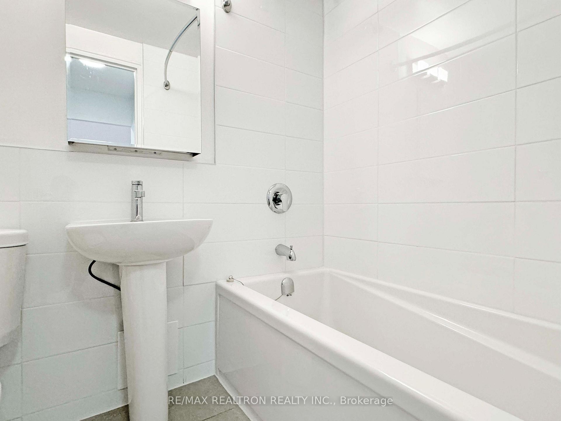 Photo 8 of Unit 706, 95 Lawton Boulevard, Toronto, Yonge-St. Clair — HOMEH