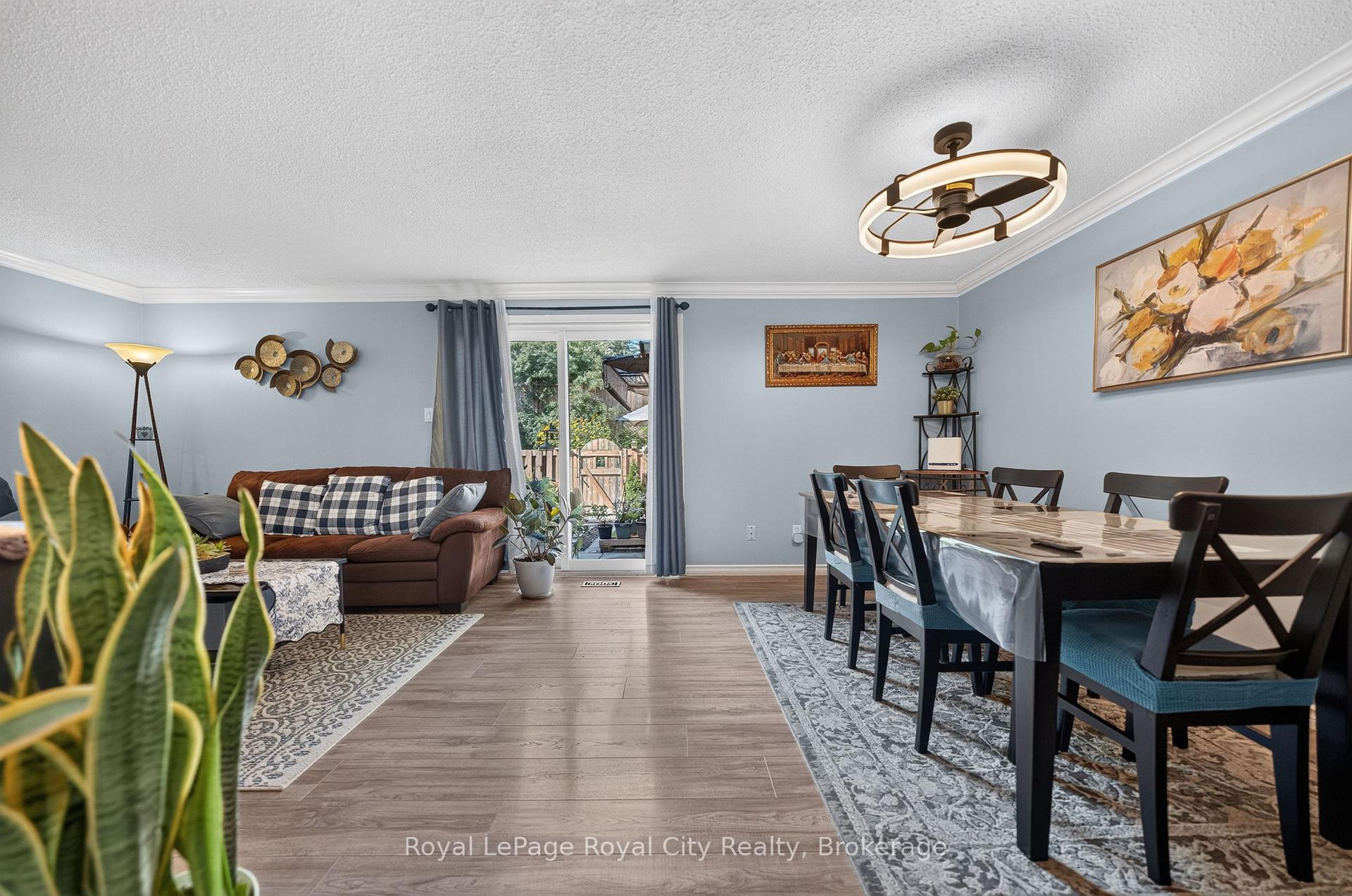 Photo 12 of Unit 58, 539 Willow Road, Guelph, Willow West/Sugarbush/West Acres — HOMEH