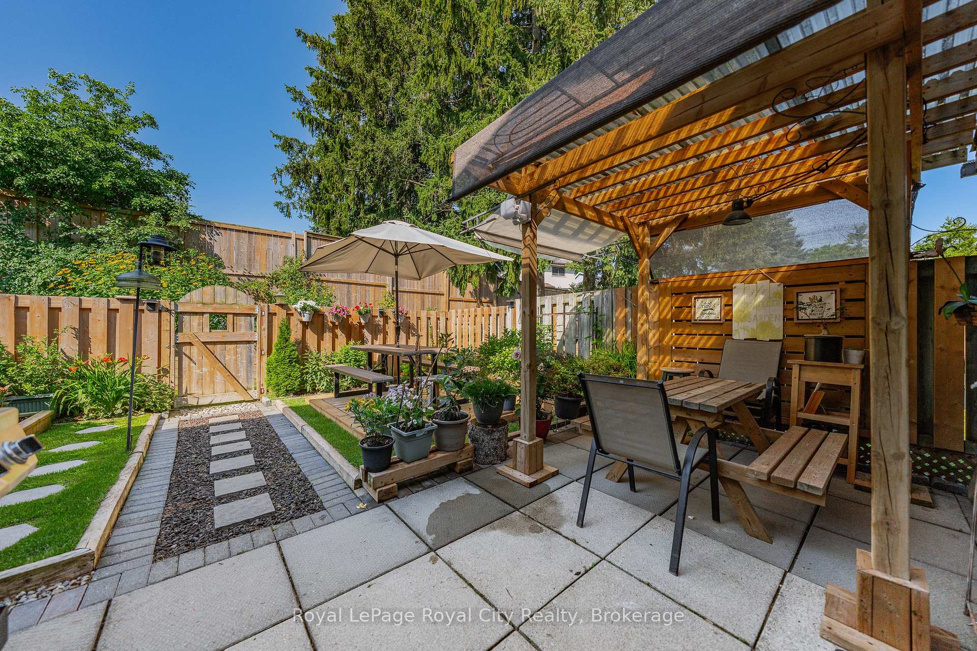 Photo 41 of Unit 58, 539 Willow Road, Guelph, Willow West/Sugarbush/West Acres — HOMEH