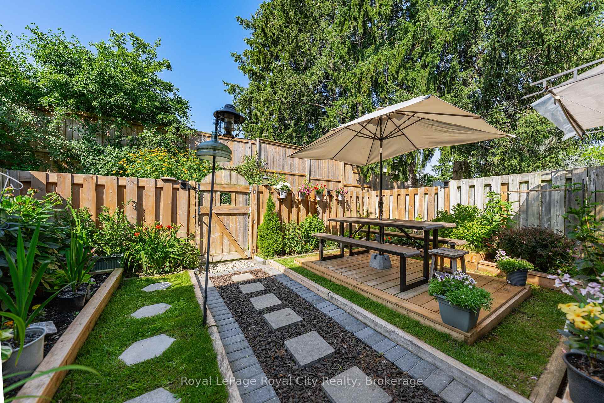 Photo 44 of Unit 58, 539 Willow Road, Guelph, Willow West/Sugarbush/West Acres — HOMEH