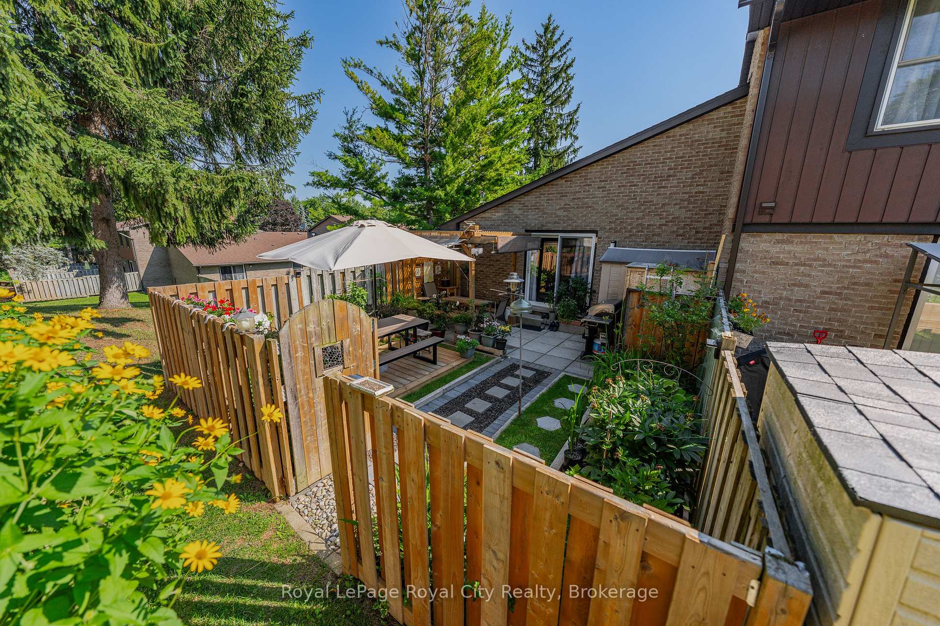 Photo 46 of Unit 58, 539 Willow Road, Guelph, Willow West/Sugarbush/West Acres — HOMEH