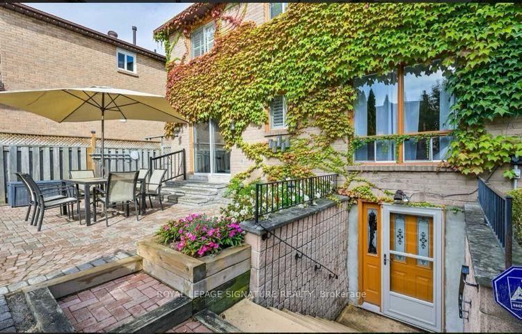 Photo 2 of 608 Springview Drive, Pickering, Amberlea — HOMEH