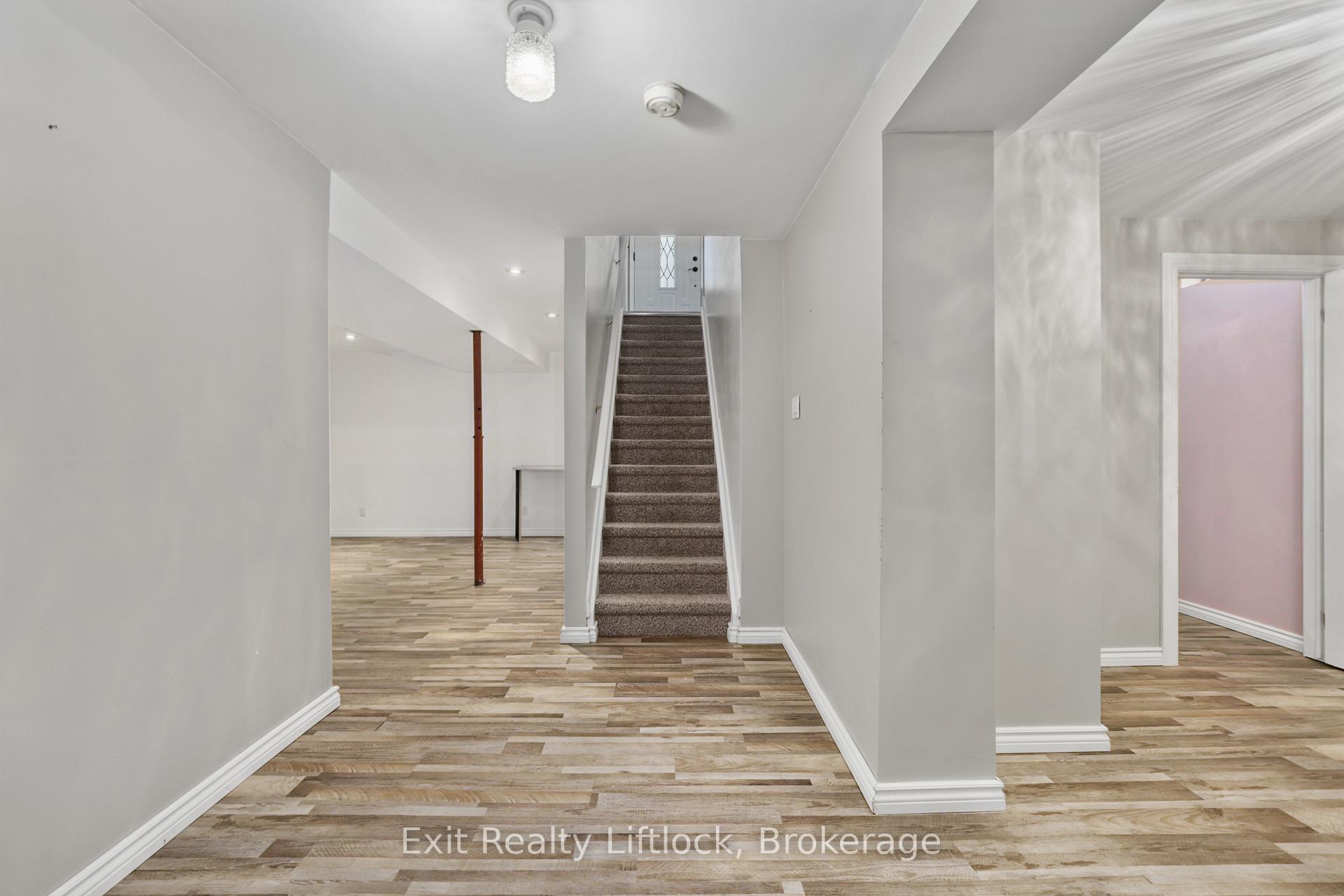 Photo 12 of 202 Milroy Drive, Peterborough, Northcrest Ward 5 — HOMEH