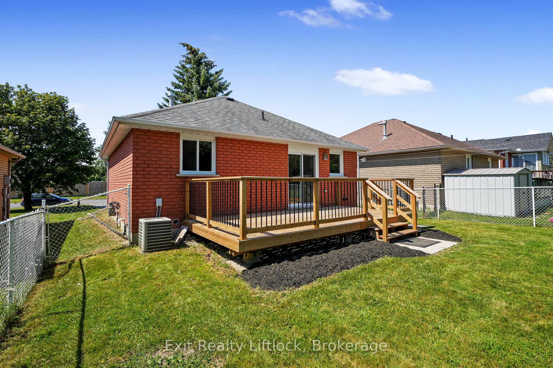 Photo 22 of 202 Milroy Drive, Peterborough, Northcrest Ward 5 — HOMEH