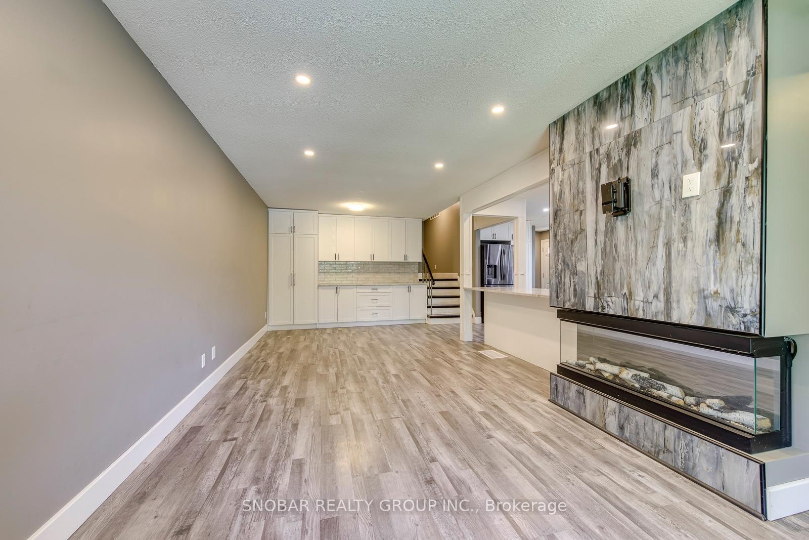 Photo 3 of 547 Conway Court, Milton, Timberlea — HOMEH