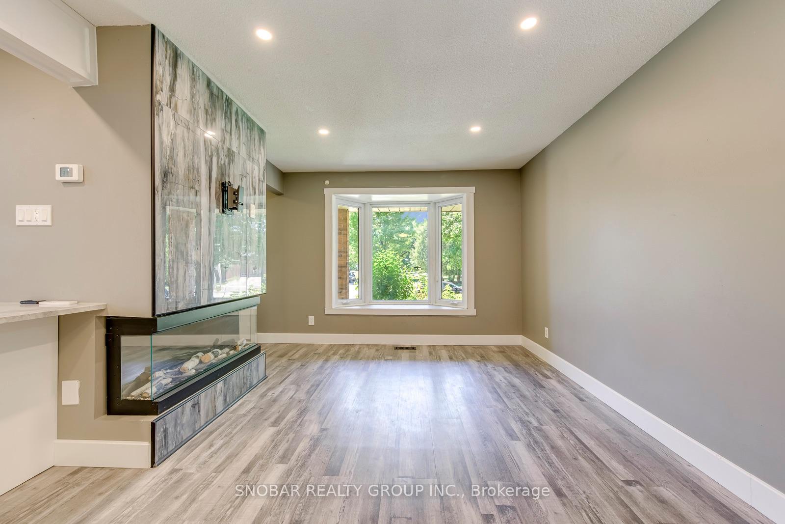 Photo 4 of 547 Conway Court, Milton, Timberlea — HOMEH