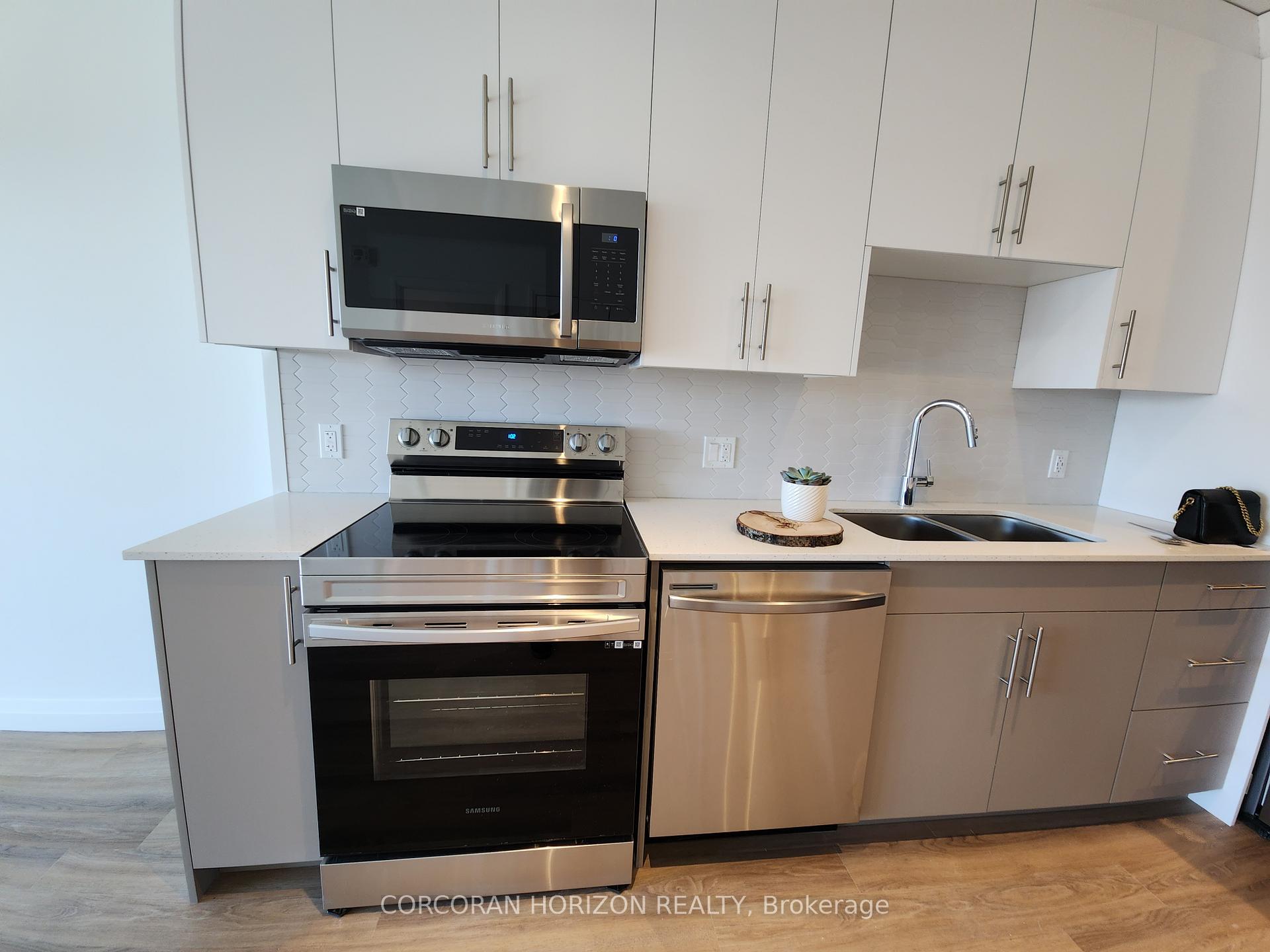Photo 8 of Unit 720, 525 New Dundee Road, Kitchener, Doon South — HOMEH