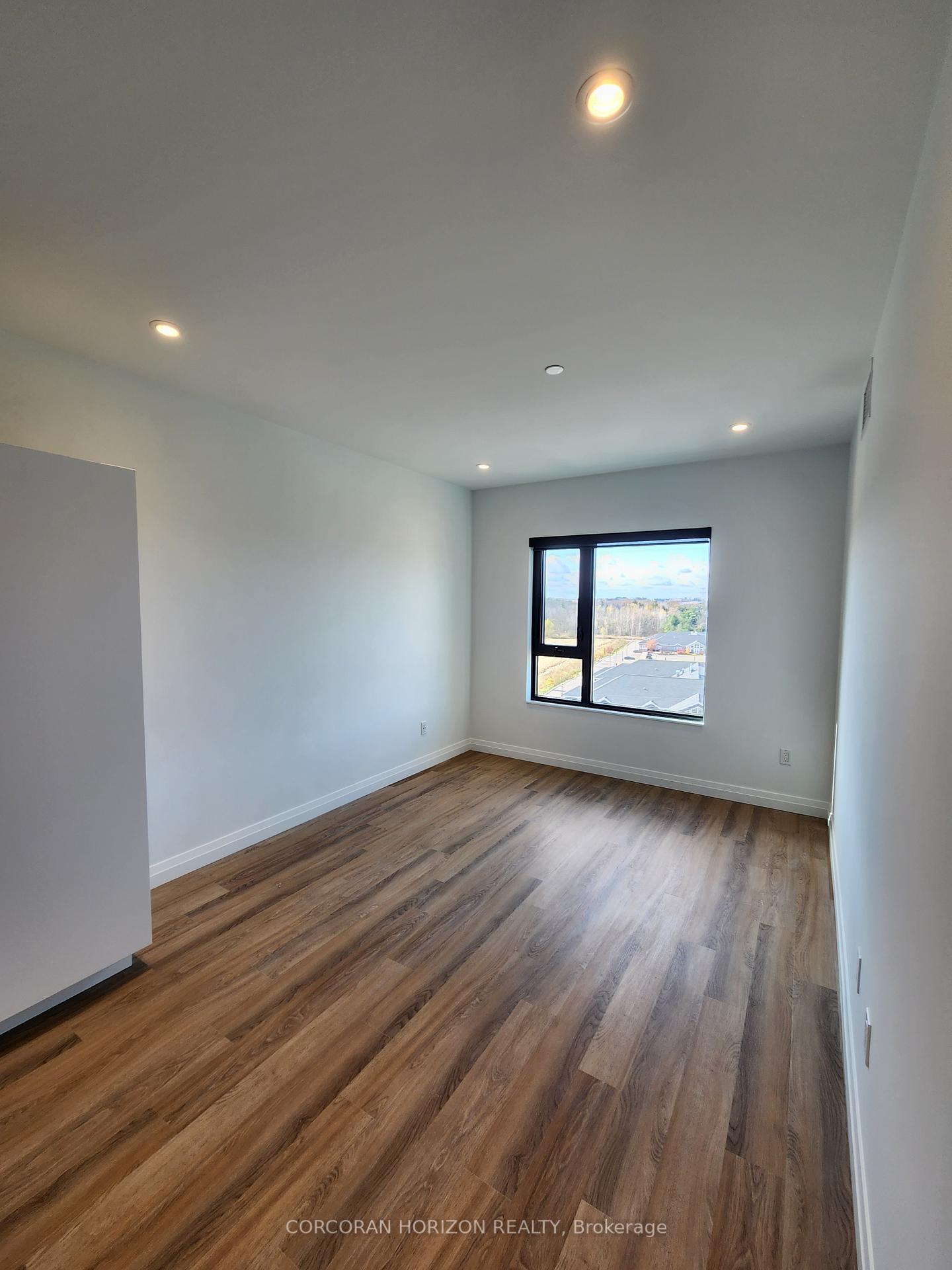 Photo 10 of Unit 720, 525 New Dundee Road, Kitchener, Doon South — HOMEH