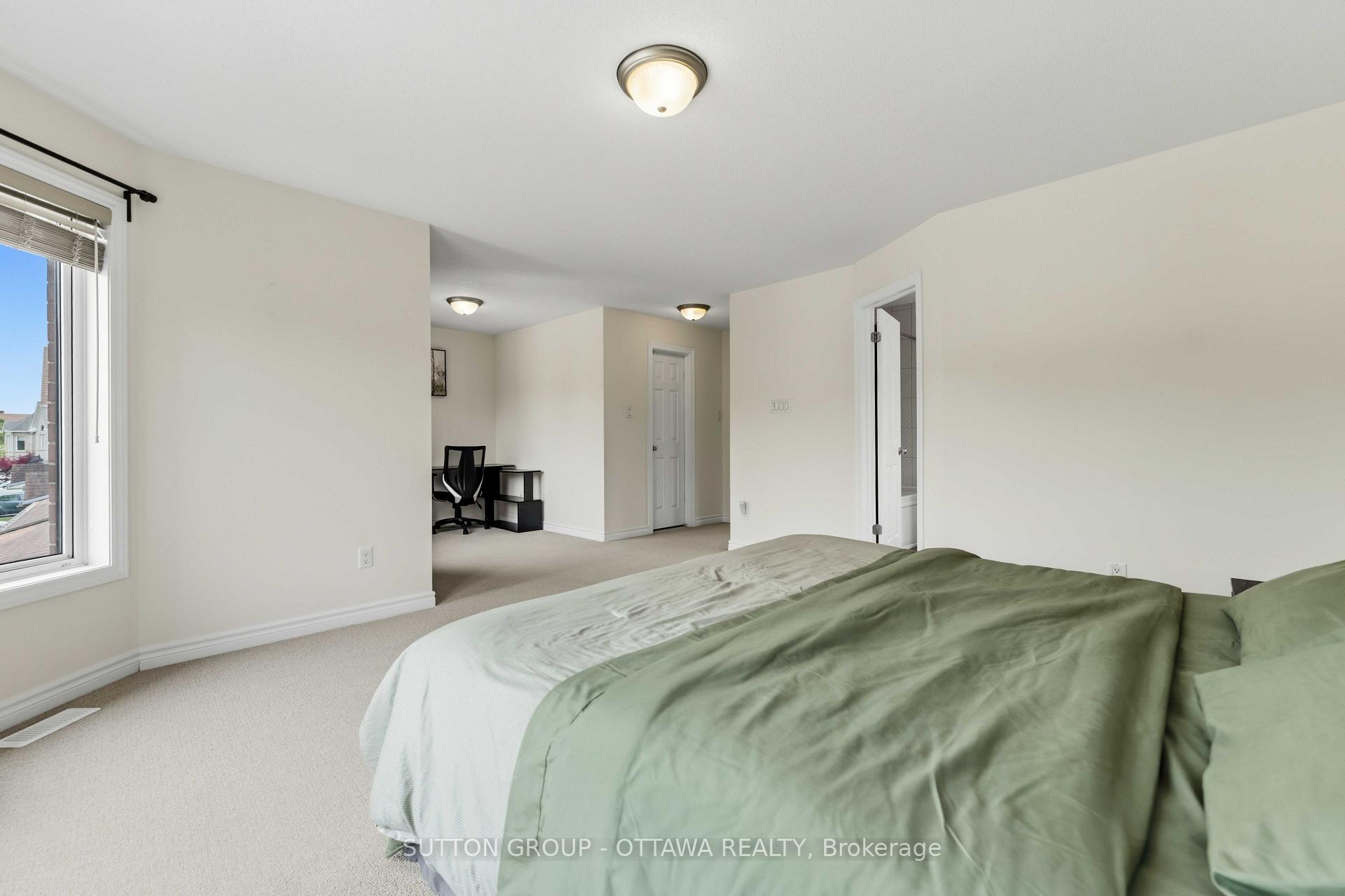 Photo 19 of 120 Dunforest Terrace, Ottawa, Barrhaven - Strandherd — HOMEH