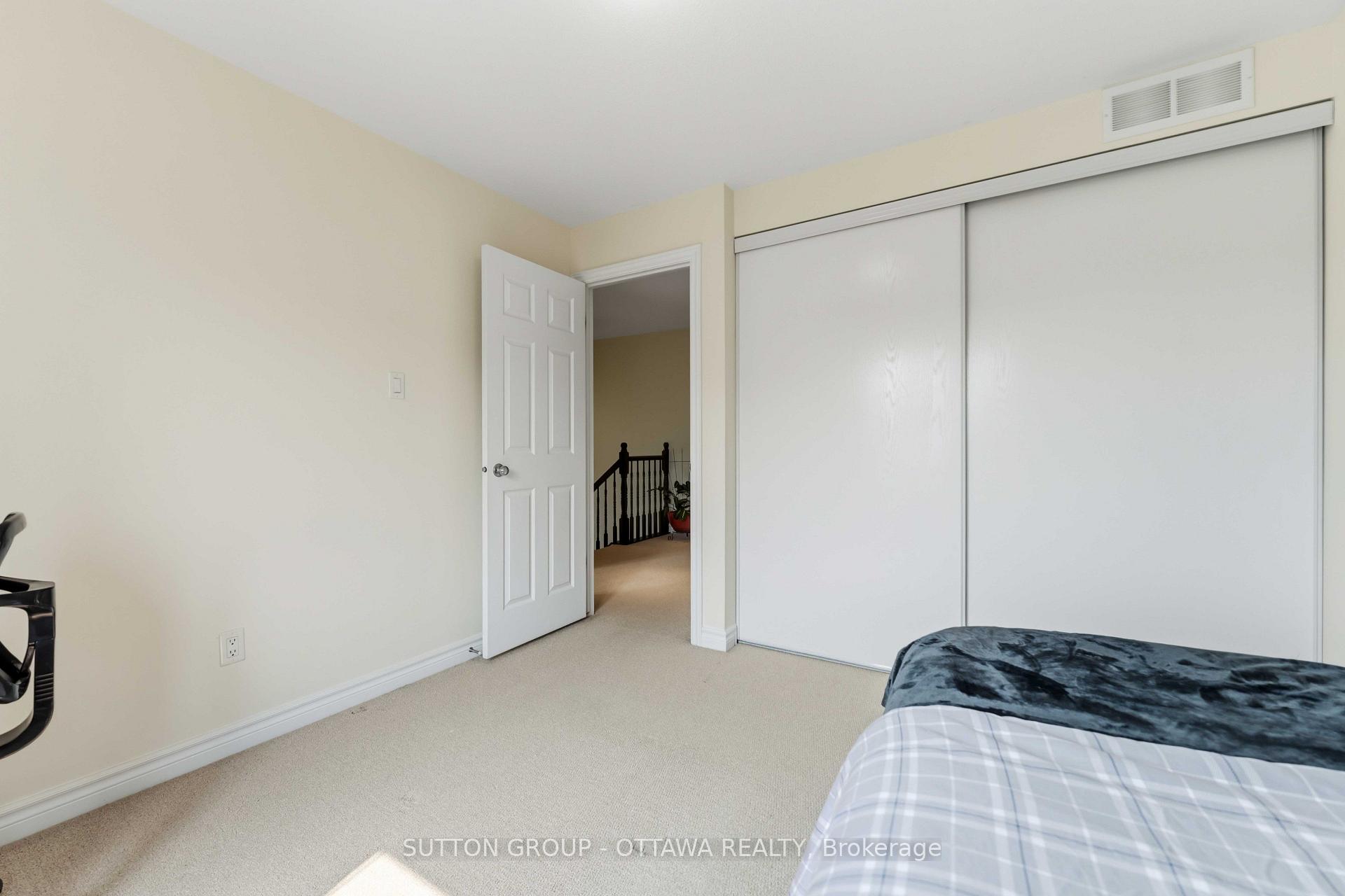 Photo 29 of 120 Dunforest Terrace, Ottawa, Barrhaven - Strandherd — HOMEH