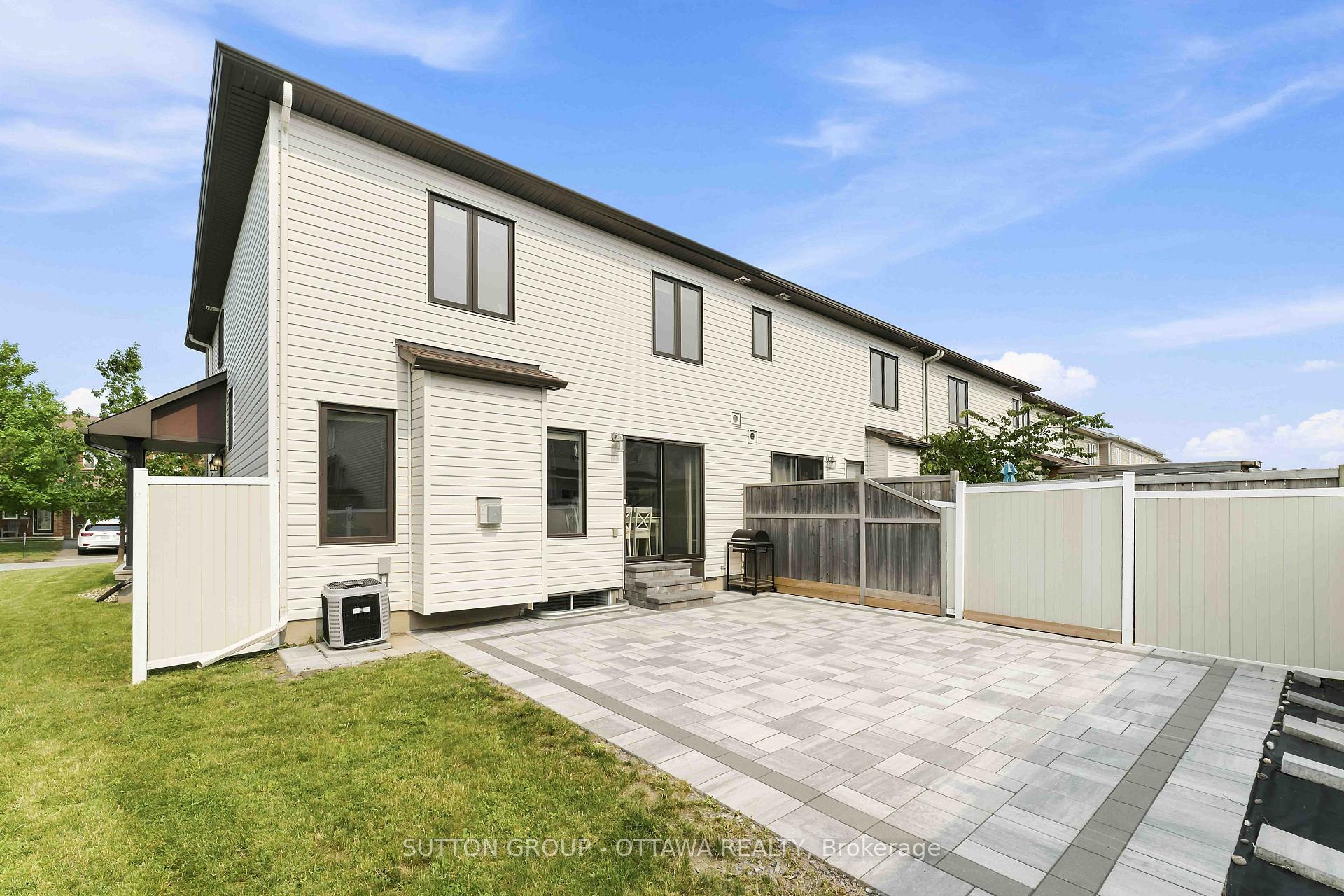 Photo 43 of 120 Dunforest Terrace, Ottawa, Barrhaven - Strandherd — HOMEH
