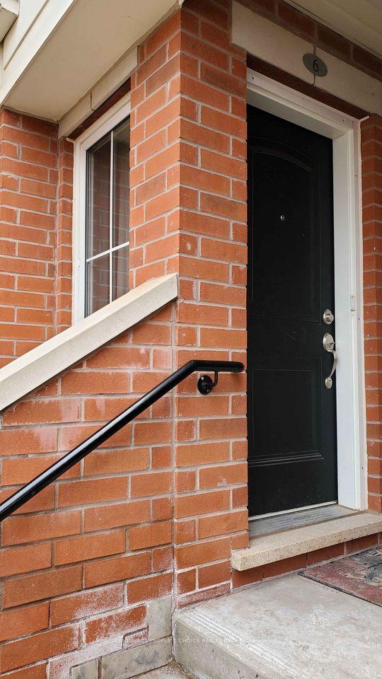 Photo 2 of Unit 6, 2480 Post Road, Oakville, River Oaks — HOMEH