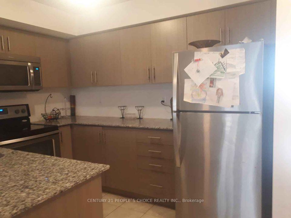 Photo 3 of Unit 6, 2480 Post Road, Oakville, River Oaks — HOMEH
