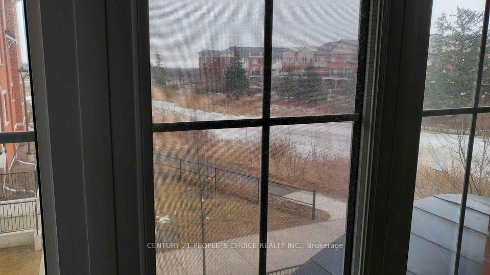 Photo 11 of Unit 6, 2480 Post Road, Oakville, River Oaks — HOMEH
