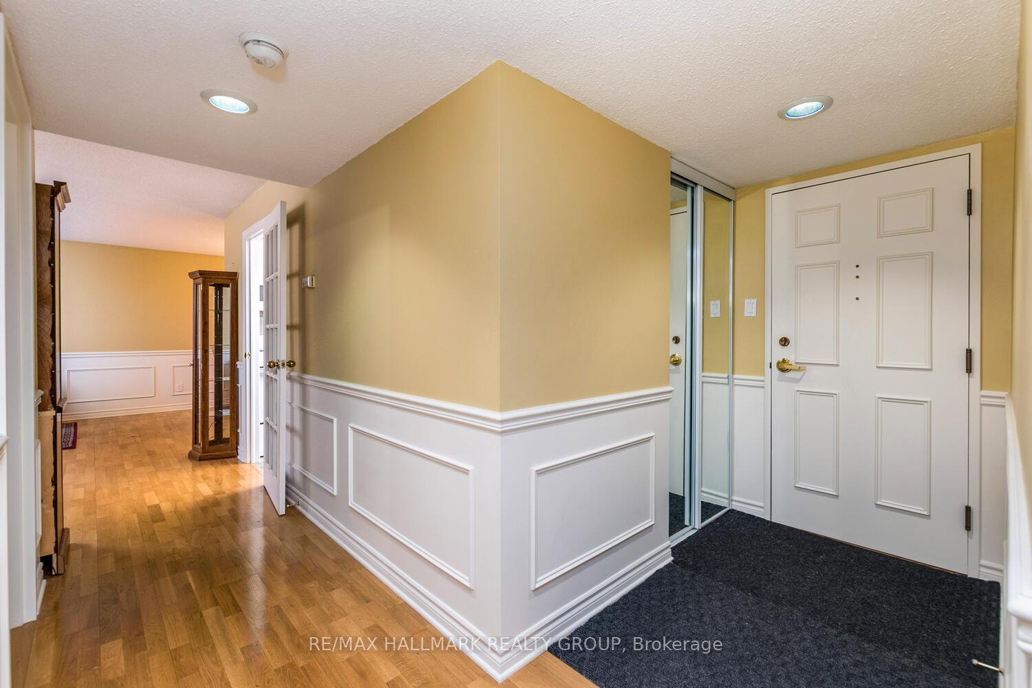 Photo 6 of Unit 902, 470 Laurier Avenue W, Ottawa, Ottawa Centre — HOMEH