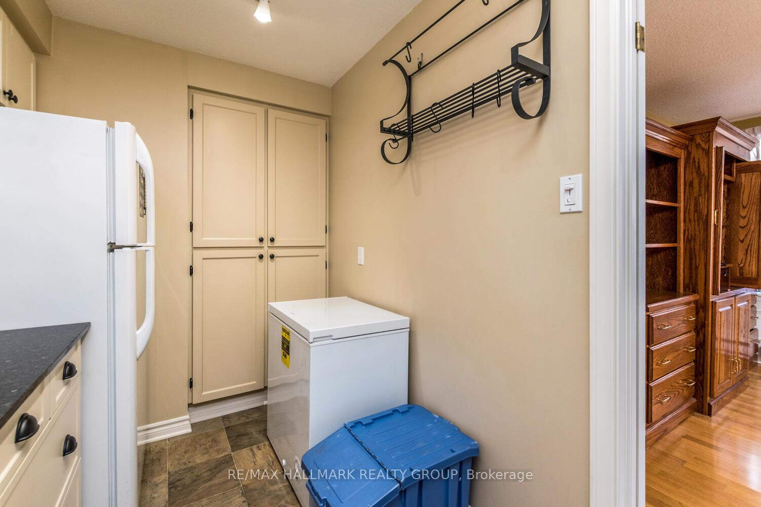Photo 19 of Unit 902, 470 Laurier Avenue W, Ottawa, Ottawa Centre — HOMEH