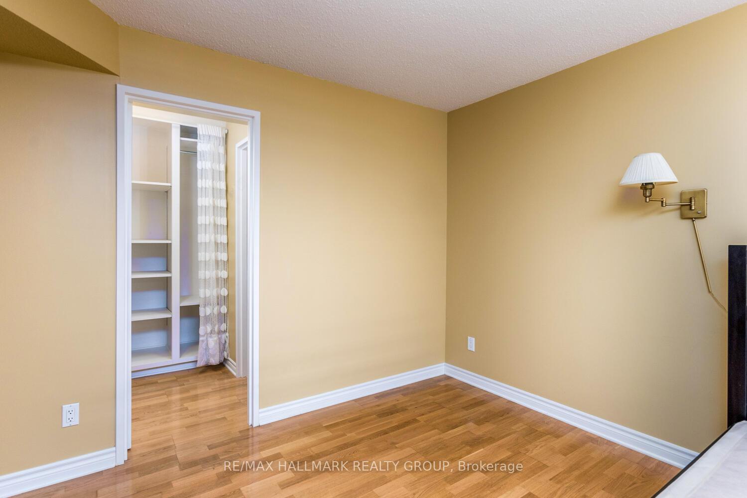 Photo 23 of Unit 902, 470 Laurier Avenue W, Ottawa, Ottawa Centre — HOMEH