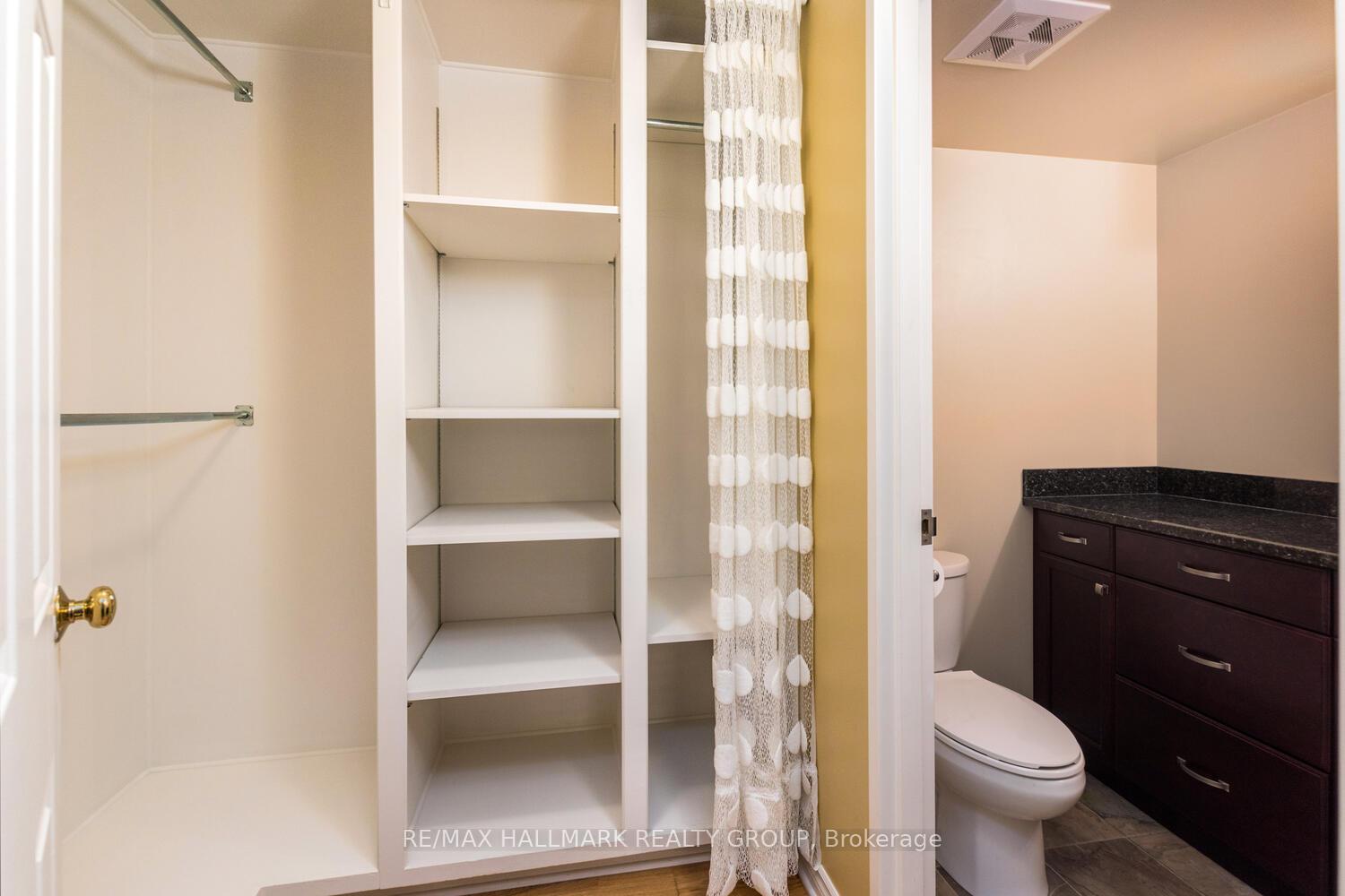Photo 25 of Unit 902, 470 Laurier Avenue W, Ottawa, Ottawa Centre — HOMEH