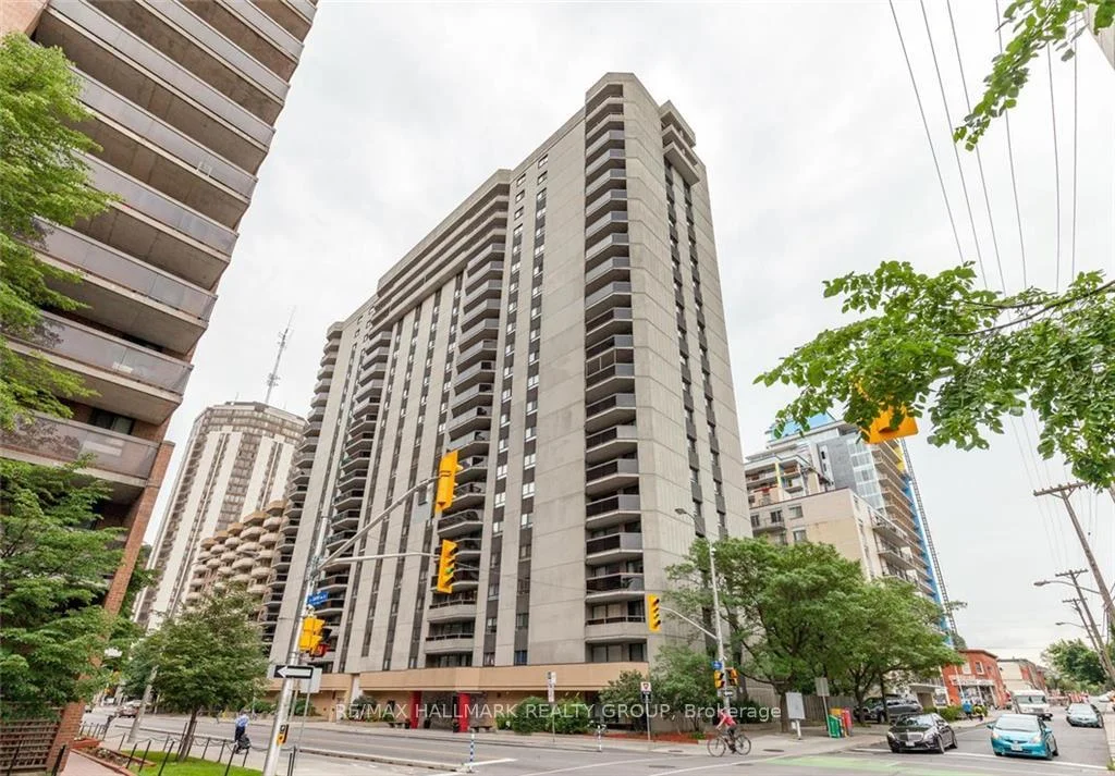 Photo 2 of Unit 902, 470 Laurier Avenue W, Ottawa, Ottawa Centre — HOMEH