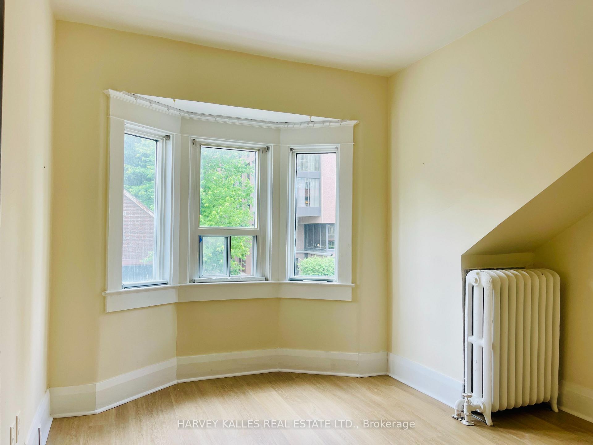 Photo 9 of Unit 2nd Flr Unit B, 218 Heath Street, Toronto, Forest Hill South — HOMEH