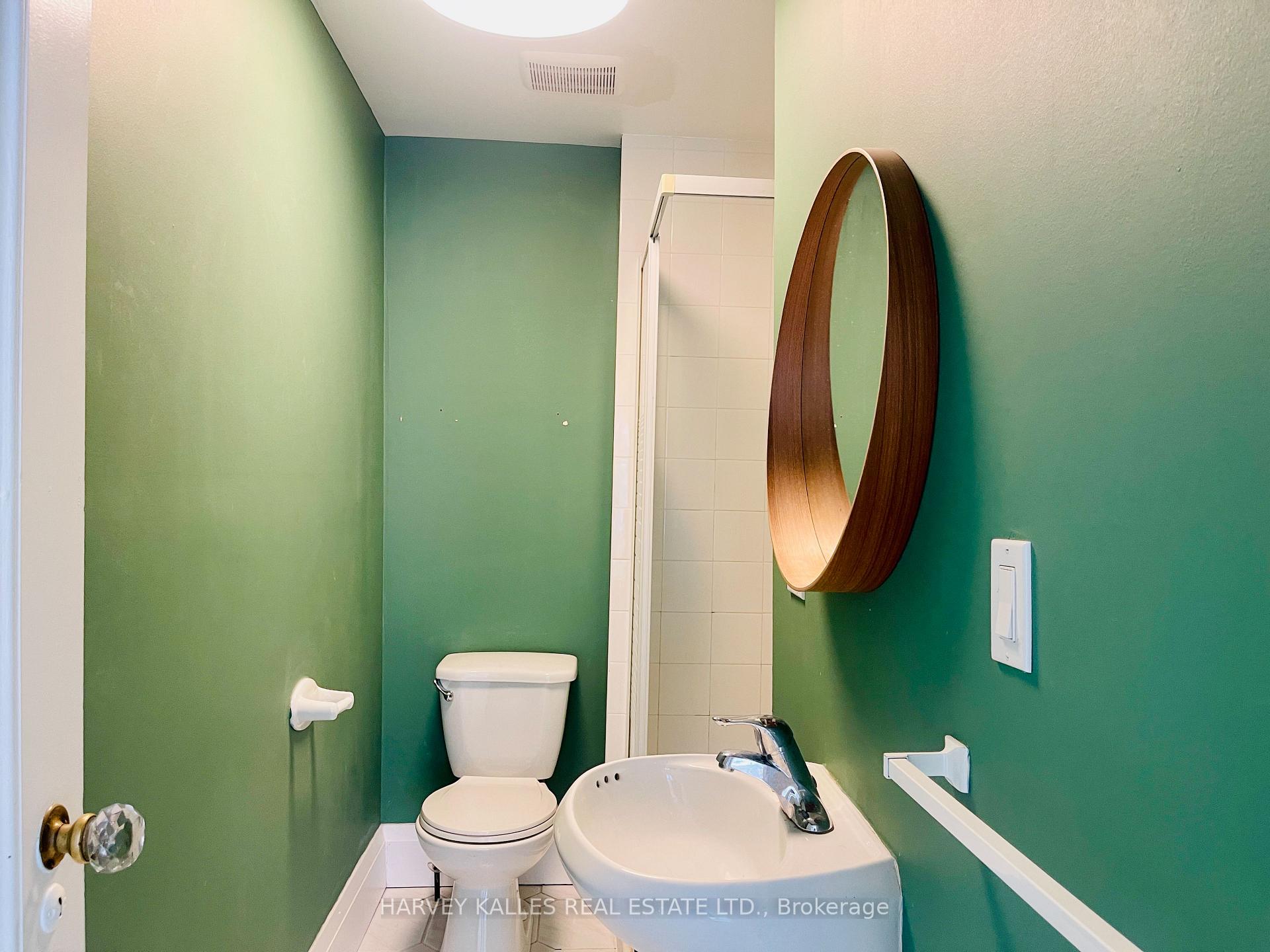 Photo 13 of Unit 2nd Flr Unit B, 218 Heath Street, Toronto, Forest Hill South — HOMEH