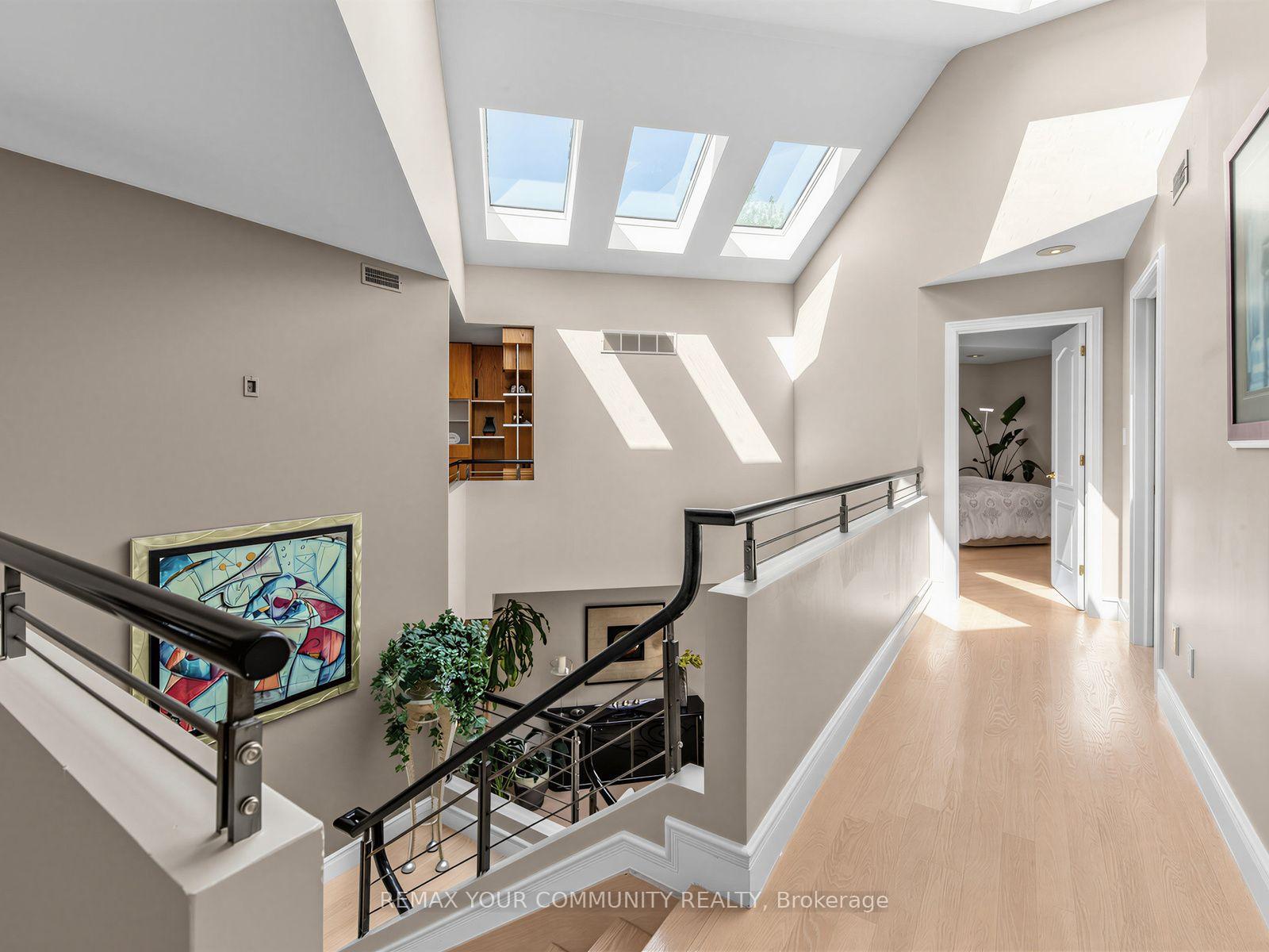 Photo 27 of 477 Old Orchard Grove, Toronto, Bedford Park-Nortown — HOMEH