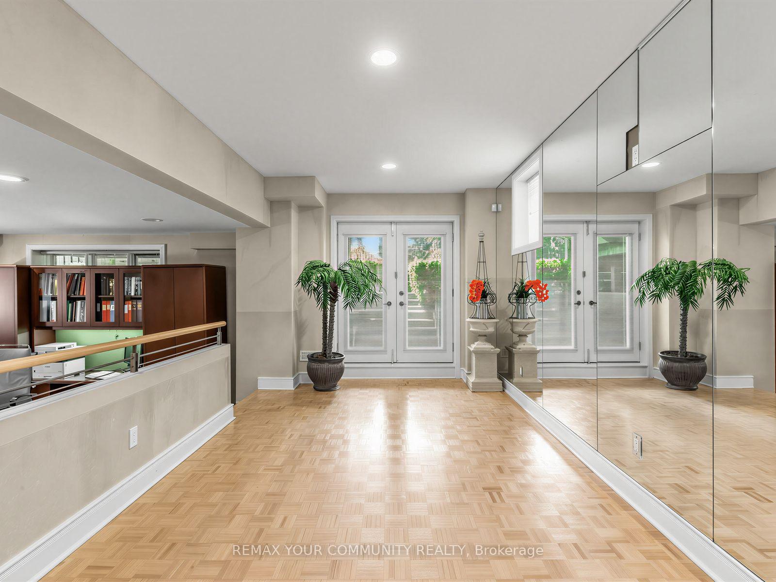 Photo 40 of 477 Old Orchard Grove, Toronto, Bedford Park-Nortown — HOMEH