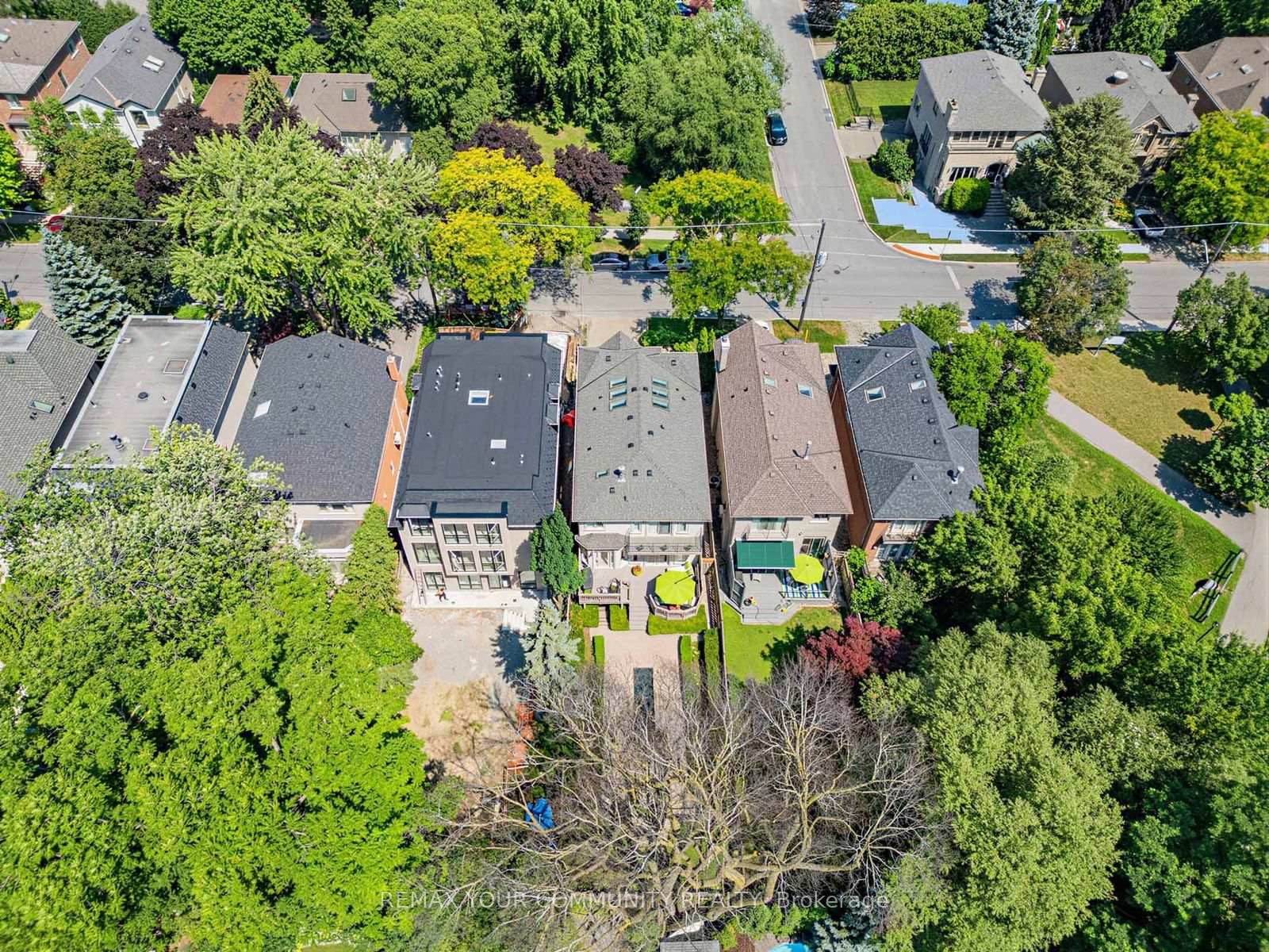 Photo 48 of 477 Old Orchard Grove, Toronto, Bedford Park-Nortown — HOMEH