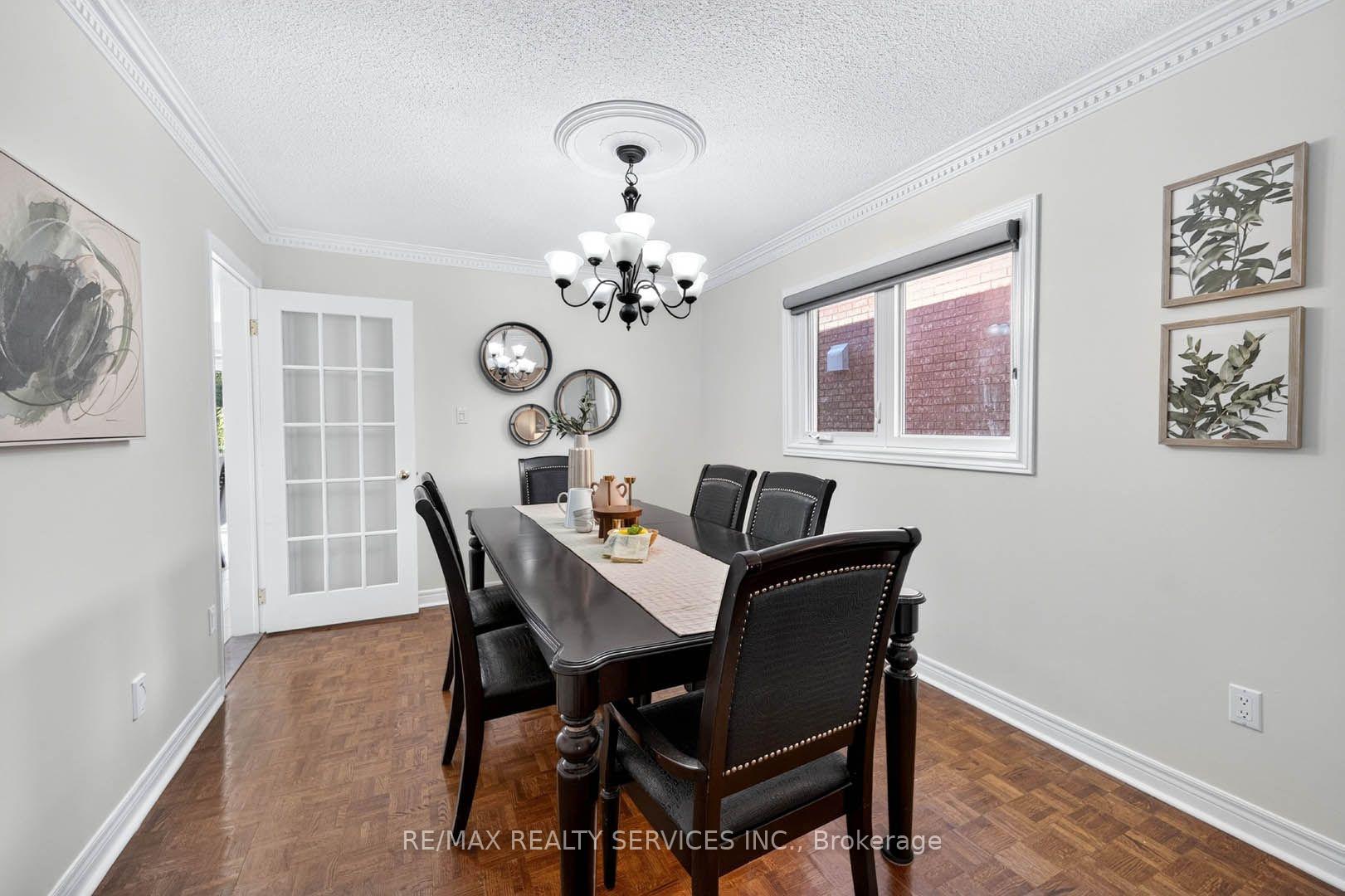 Photo 17 of 38 Deerglen Drive, Brampton, Sandringham-Wellington — HOMEH