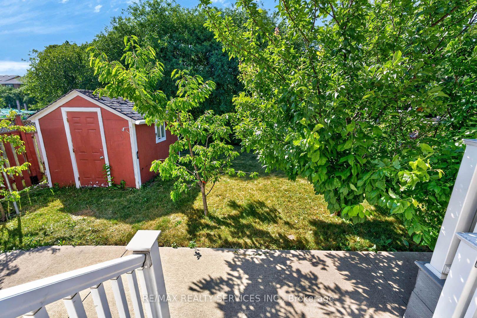 Photo 49 of 38 Deerglen Drive, Brampton, Sandringham-Wellington — HOMEH