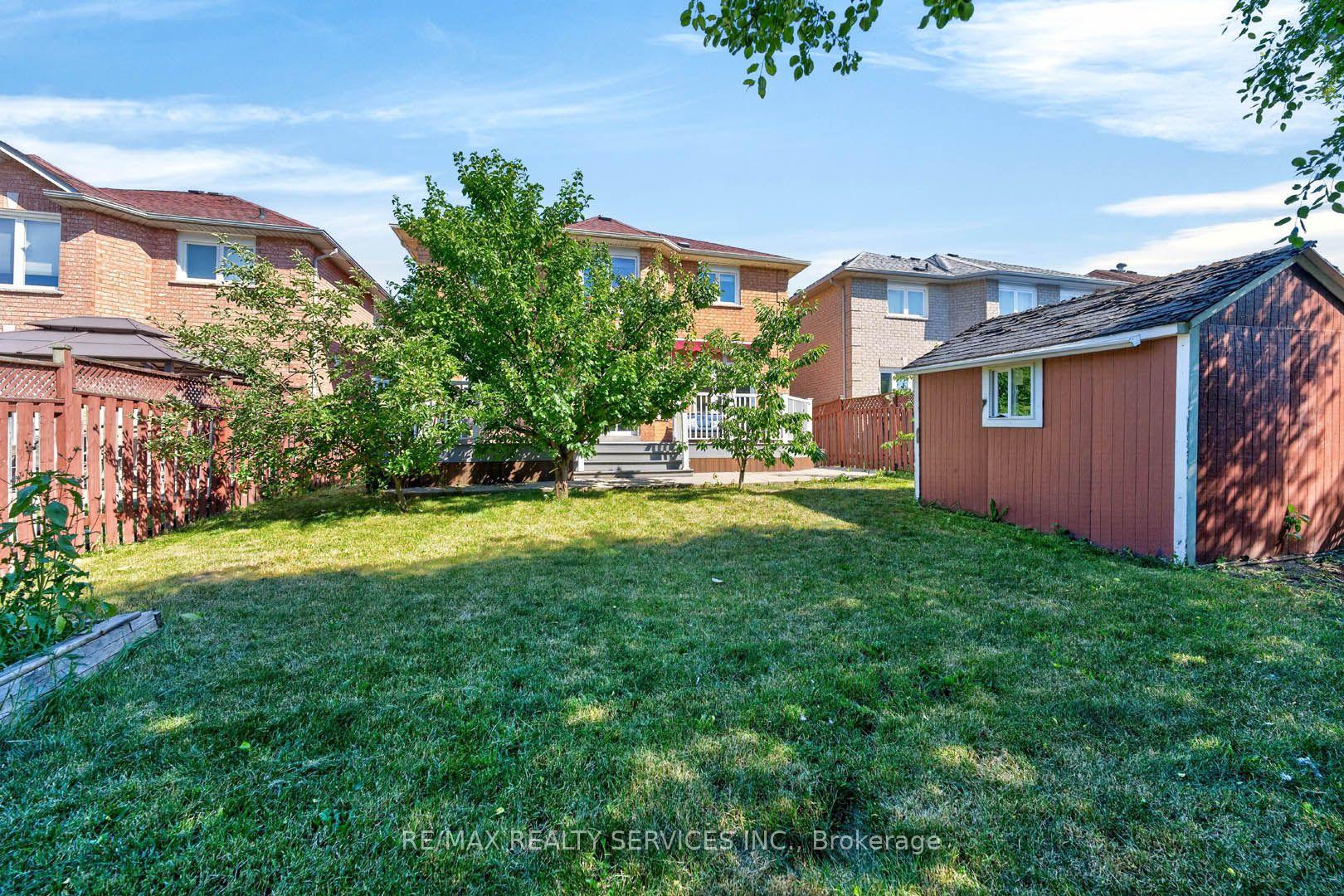 Photo 50 of 38 Deerglen Drive, Brampton, Sandringham-Wellington — HOMEH