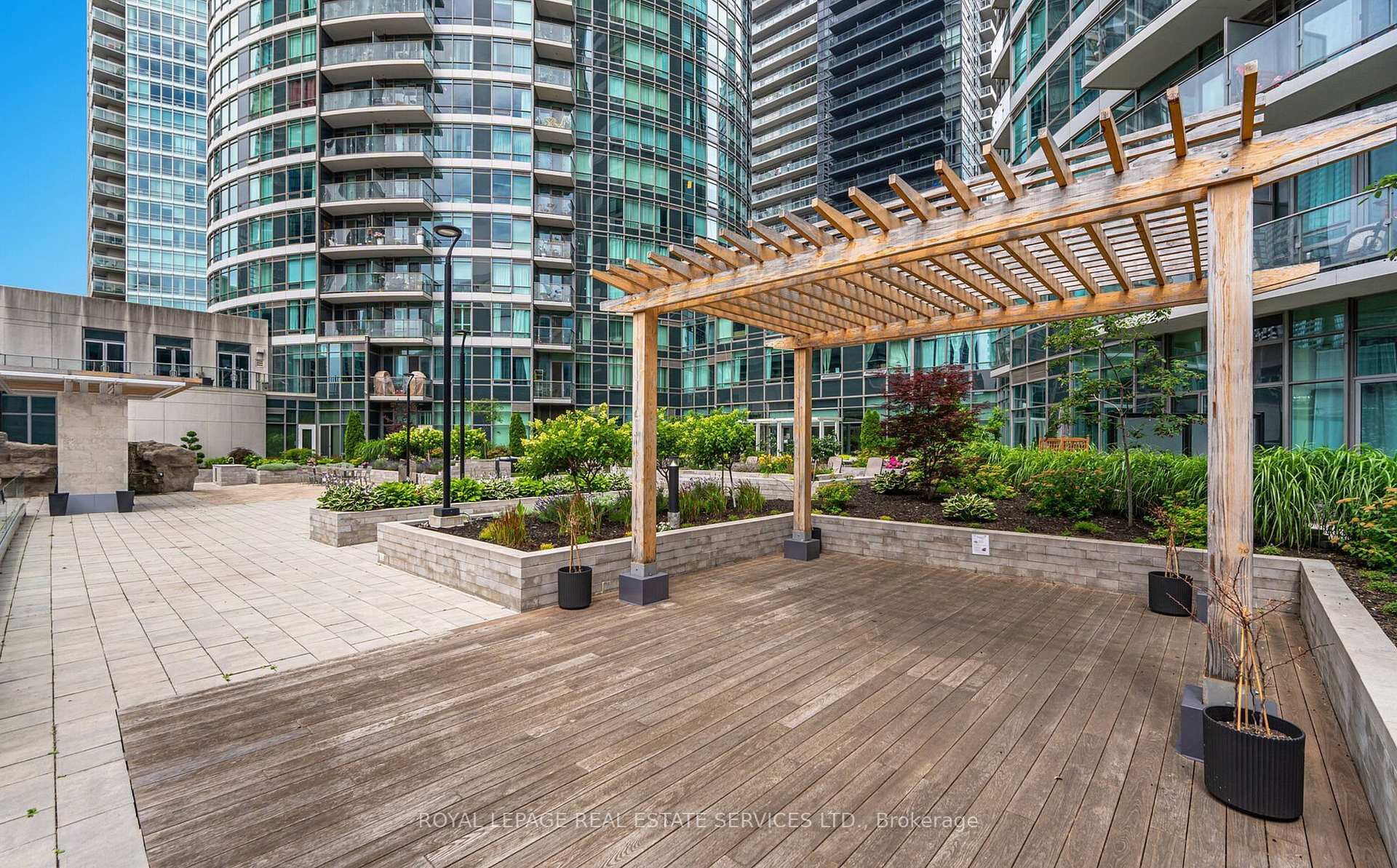 Photo 17 of Unit 705, 361 Front Street W, Toronto, Waterfront Communities — HOMEH