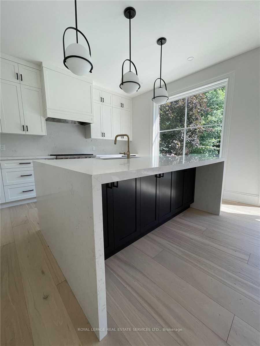 Photo 12 of 17 Romney Road, North York, Lansing-Westgate — HOMEH