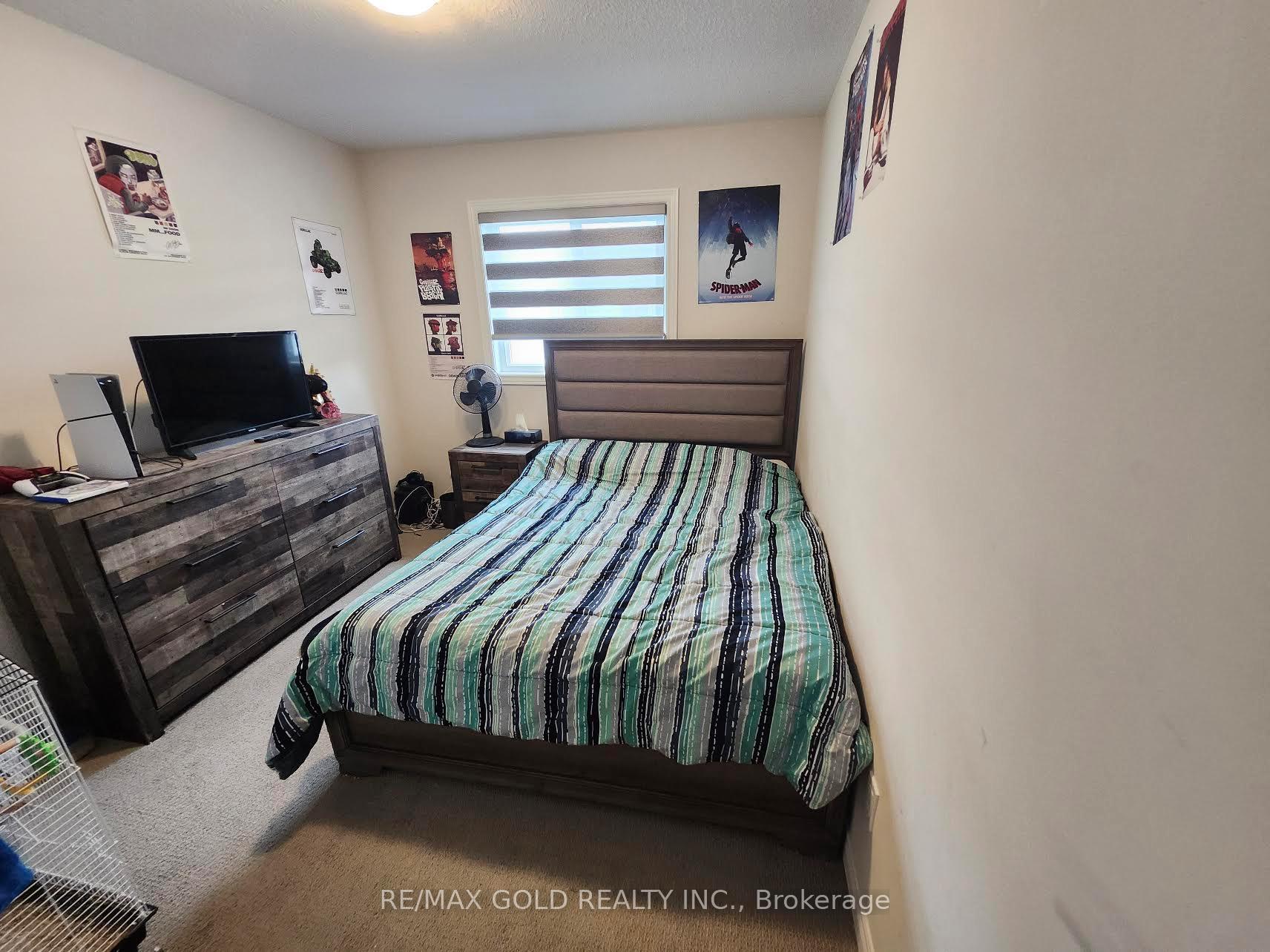 Photo 9 of 134 Sycamore Street, Welland, West Welland — HOMEH