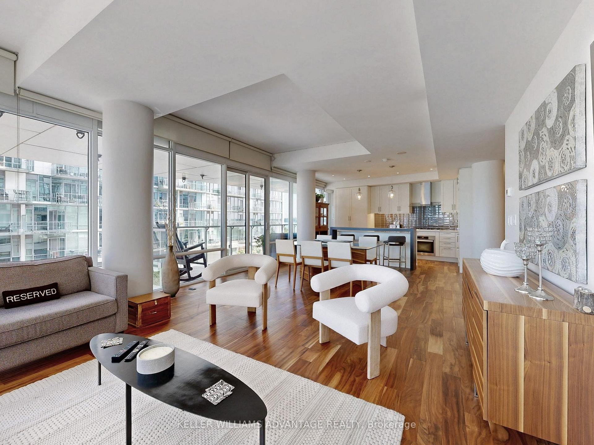 Photo 4 of Unit 401, 29 Queens Quay E, Toronto, Waterfront Communities — HOMEH