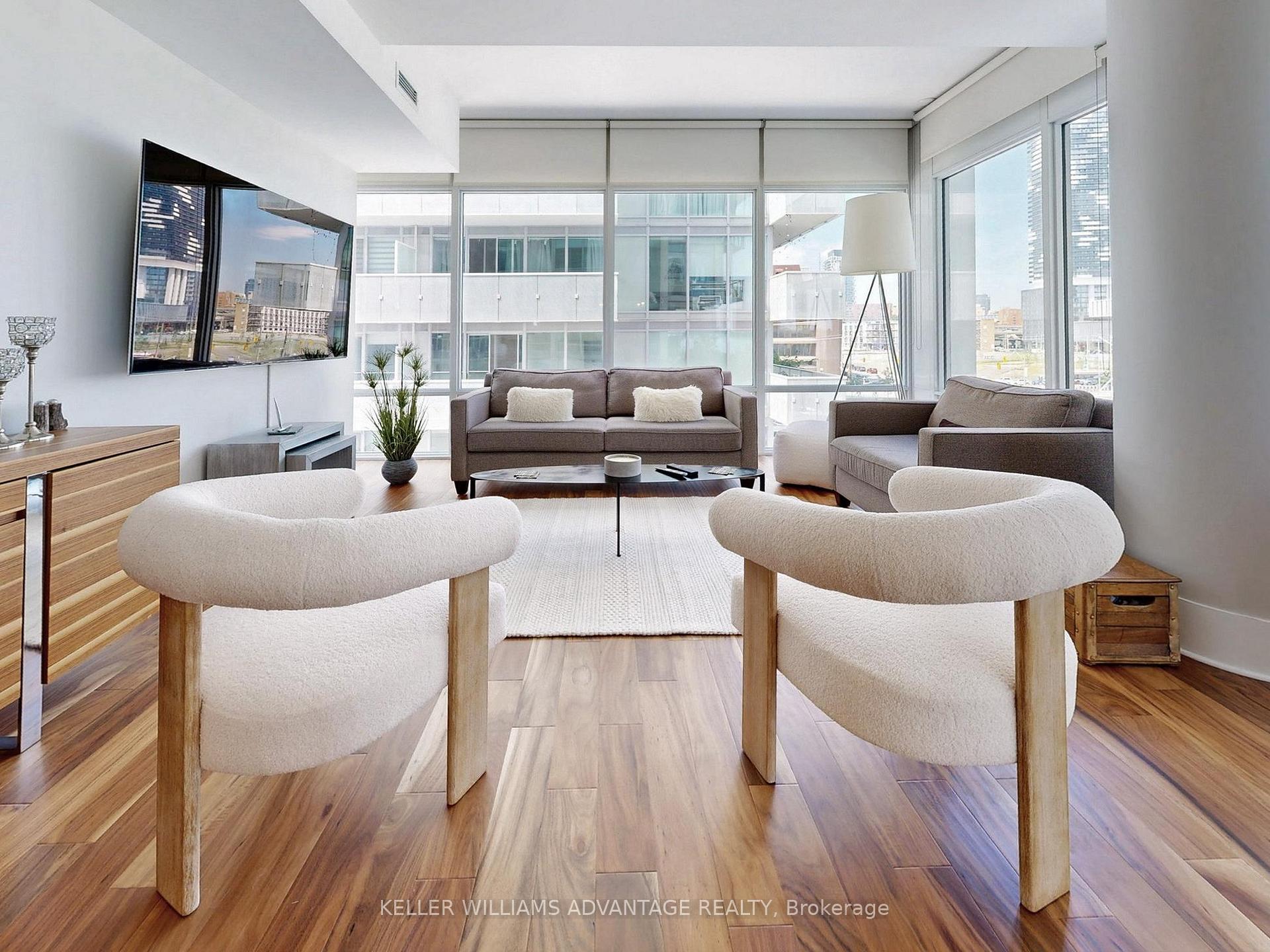 Photo 6 of Unit 401, 29 Queens Quay E, Toronto, Waterfront Communities — HOMEH
