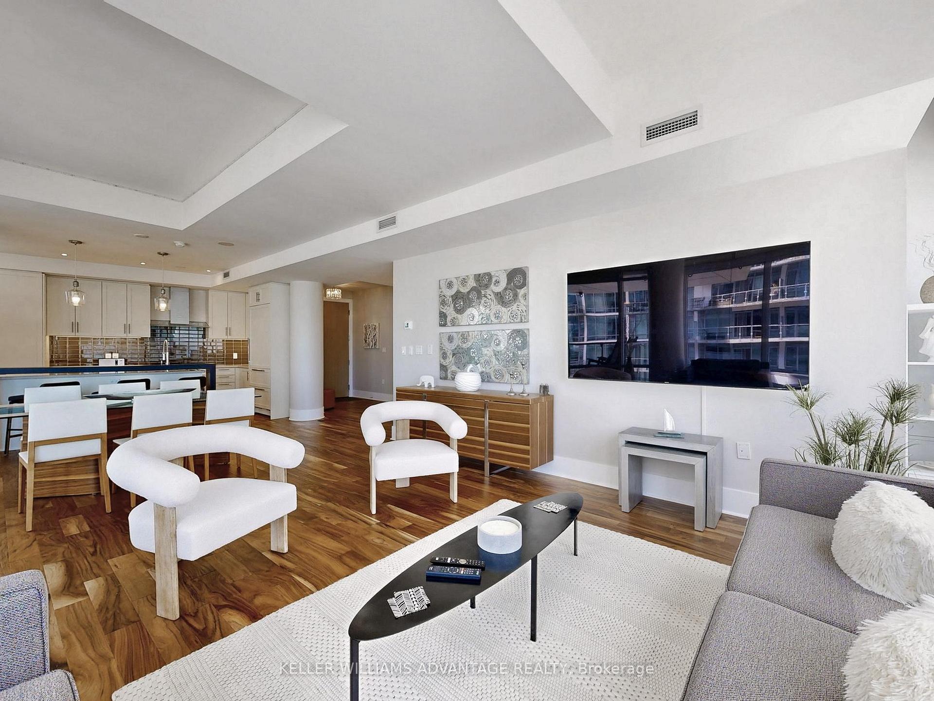 Photo 7 of Unit 401, 29 Queens Quay E, Toronto, Waterfront Communities — HOMEH