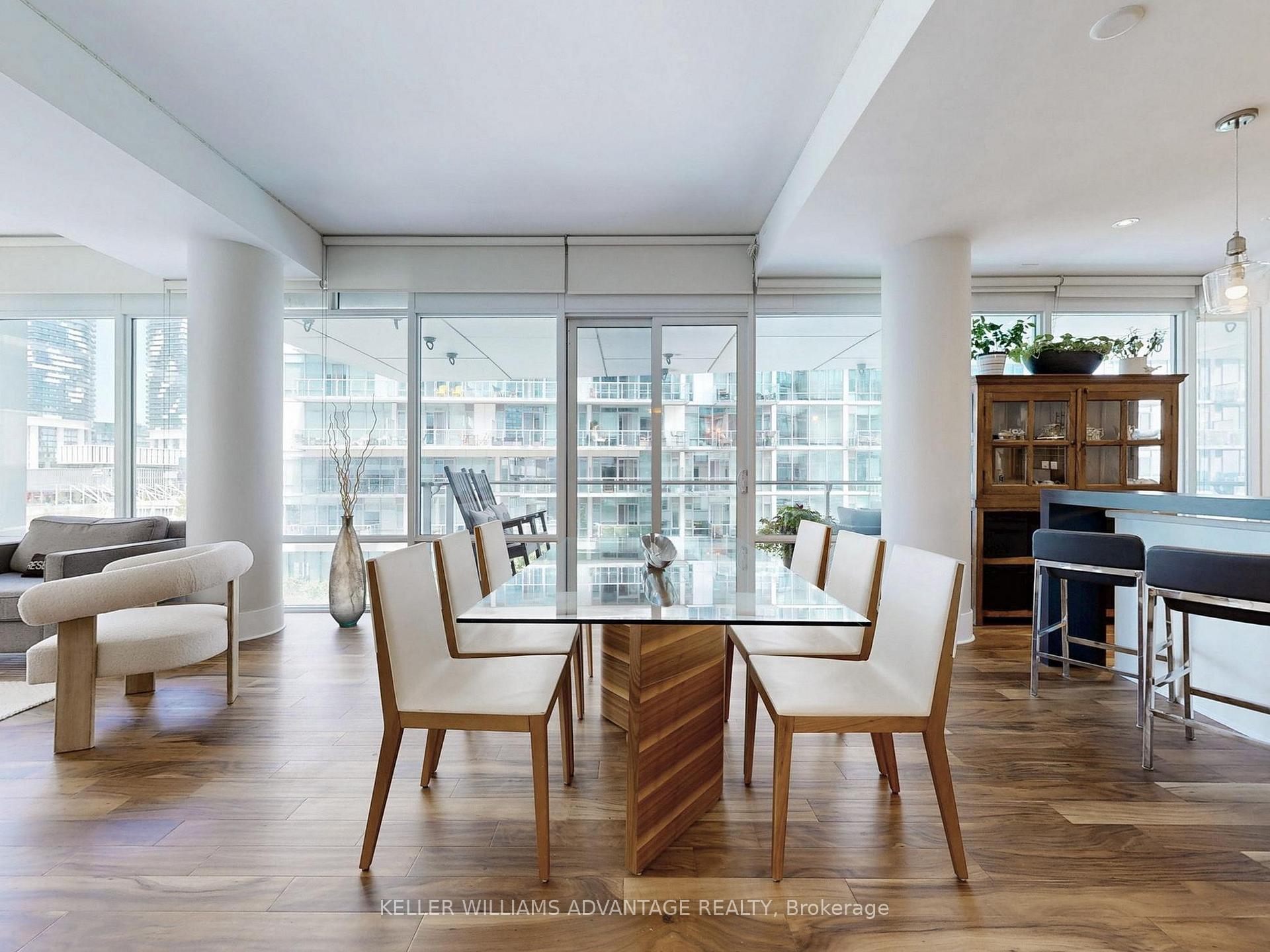 Photo 10 of Unit 401, 29 Queens Quay E, Toronto, Waterfront Communities — HOMEH