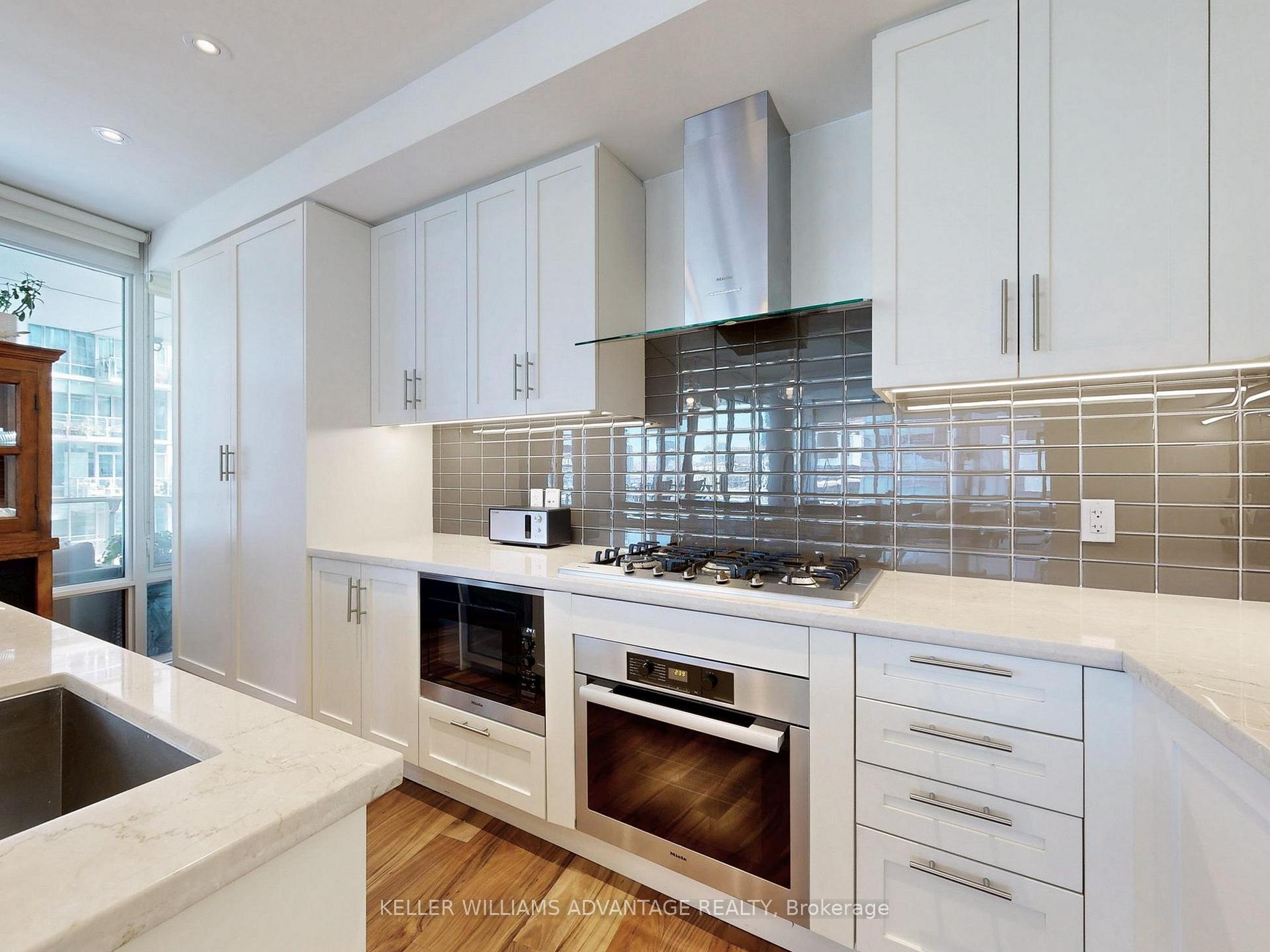 Photo 14 of Unit 401, 29 Queens Quay E, Toronto, Waterfront Communities — HOMEH