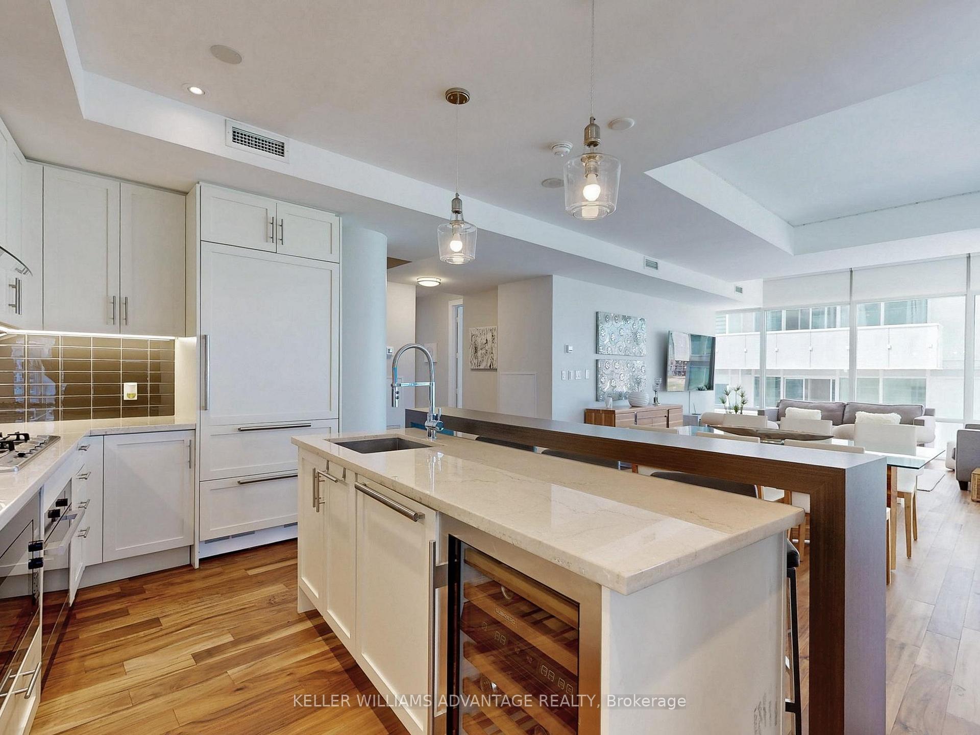 Photo 15 of Unit 401, 29 Queens Quay E, Toronto, Waterfront Communities — HOMEH