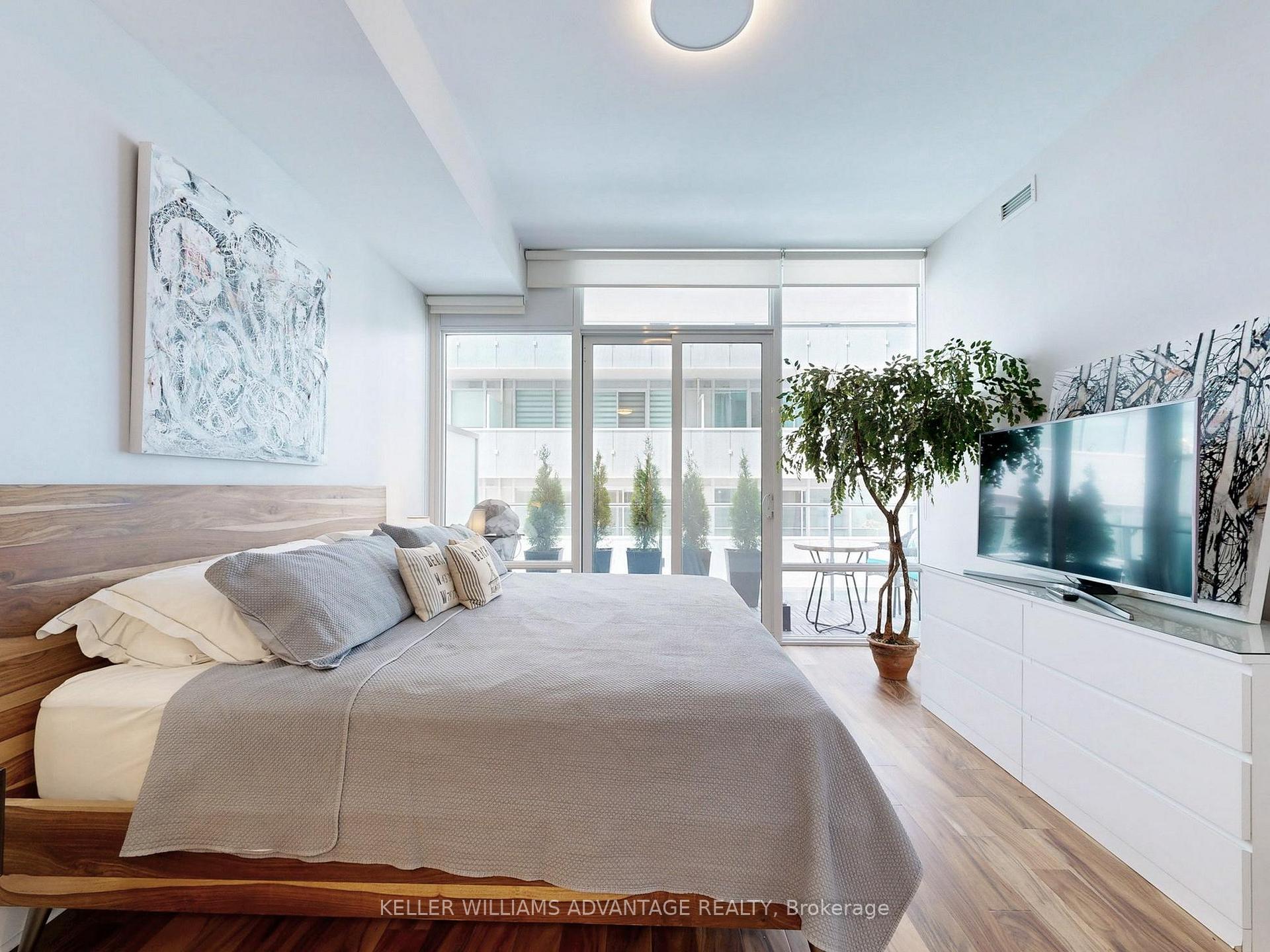 Photo 19 of Unit 401, 29 Queens Quay E, Toronto, Waterfront Communities — HOMEH