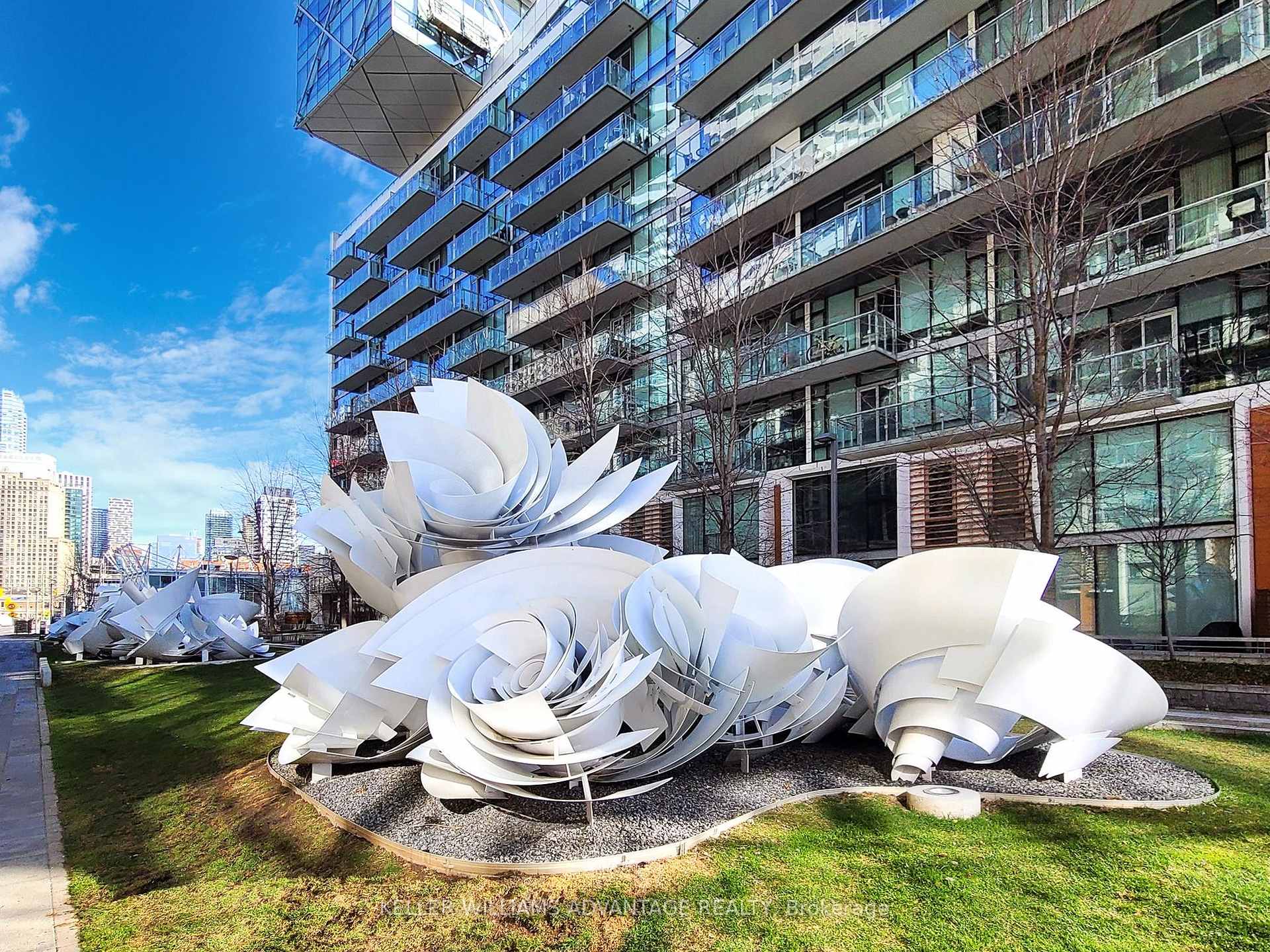 Photo 39 of Unit 401, 29 Queens Quay E, Toronto, Waterfront Communities — HOMEH