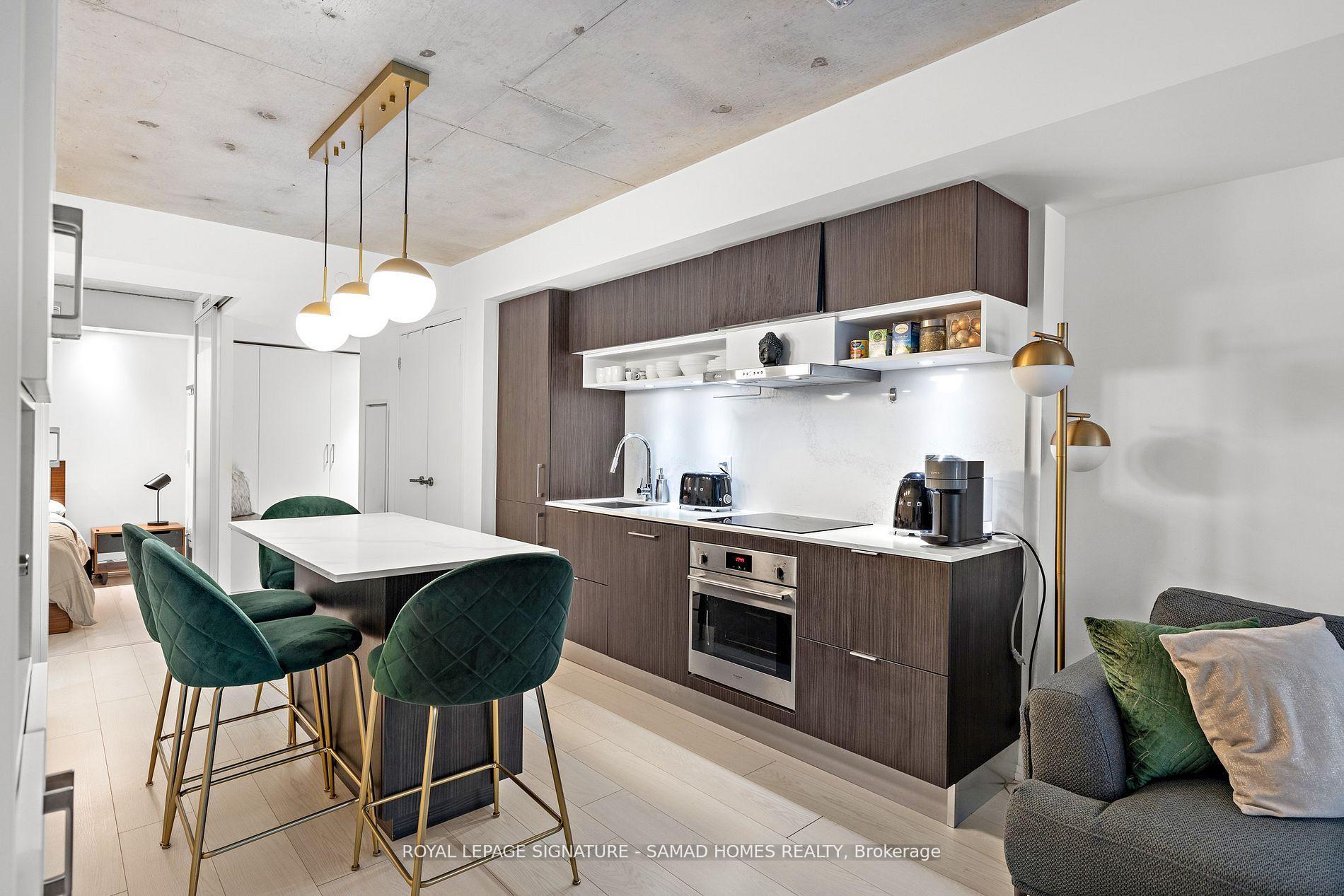 Photo 4 of Unit 702, 5 Soudan Avenue, Toronto, Mount Pleasant West — HOMEH