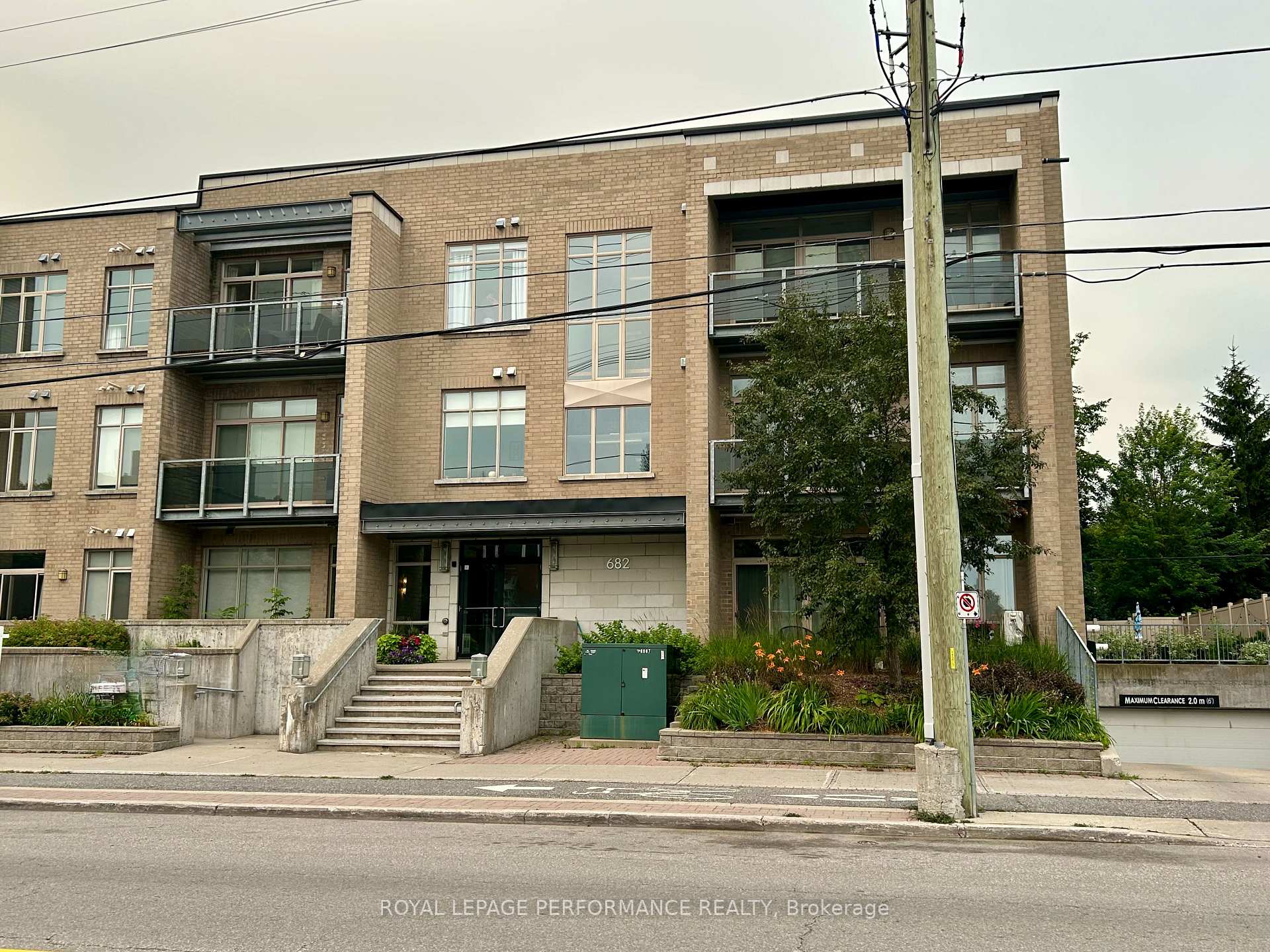 Front of Unit 201, 682 Churchill Avenue