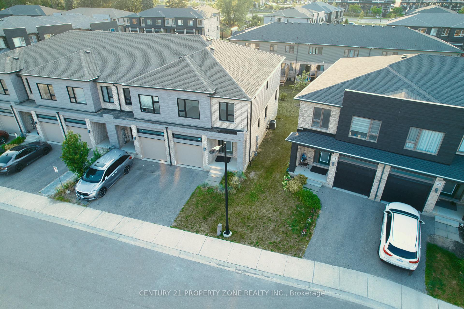 Photo 1 of 11 Shedrow Place, Kitchener, Huron Park — HOMEH