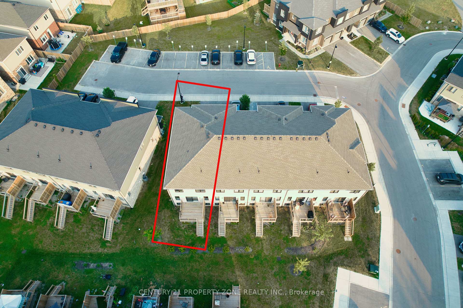 Photo 3 of 11 Shedrow Place, Kitchener, Huron Park — HOMEH